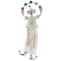 Yvel Broche ou épingle en forme de clown en or 18 carats, perles, diamants et pierres multi-pierres