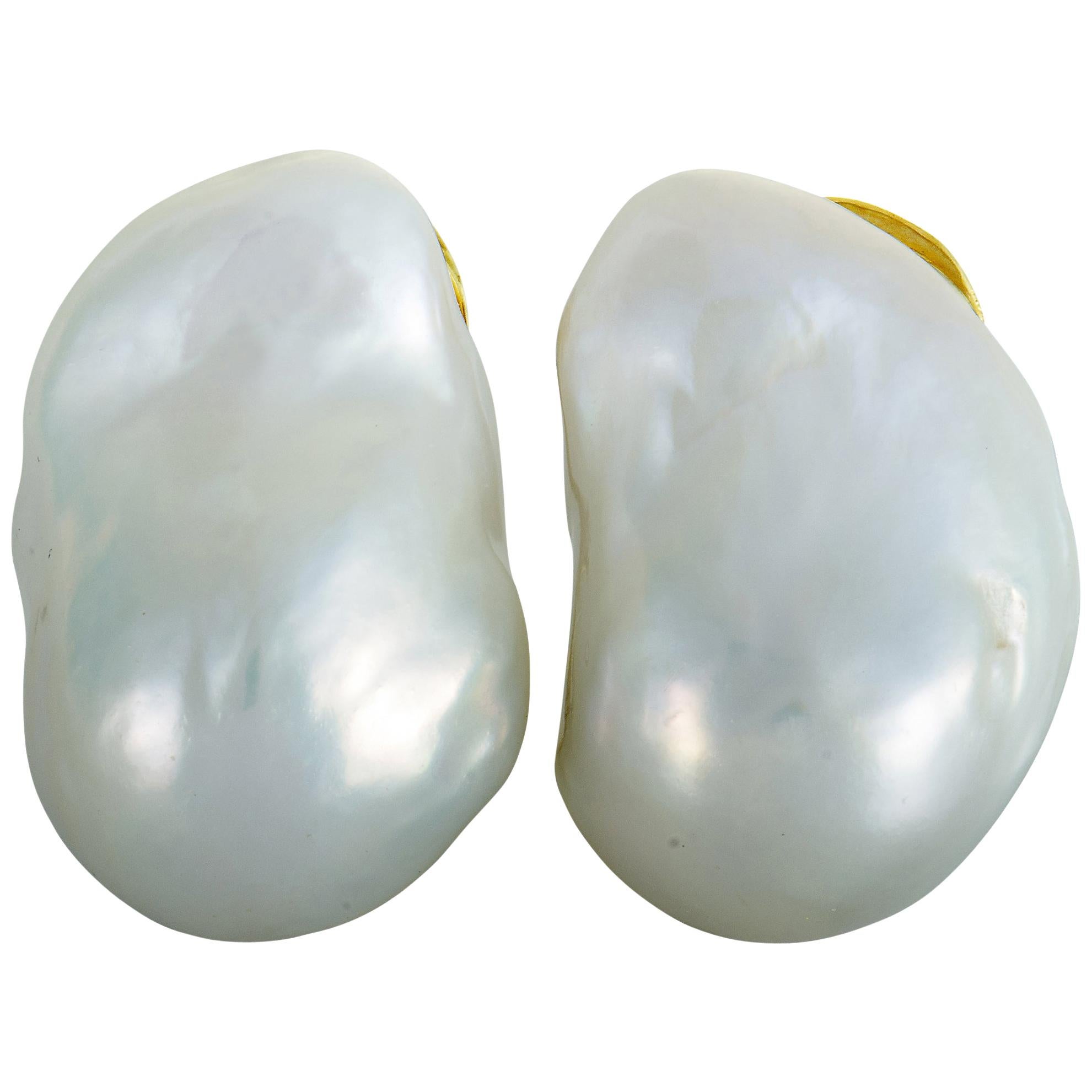 Yvel 18 Karat Yellow Gold Pearl Clip-On Earrings