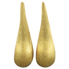 Yvel 18 Karat Yellow Gold Wire Hook Earrings