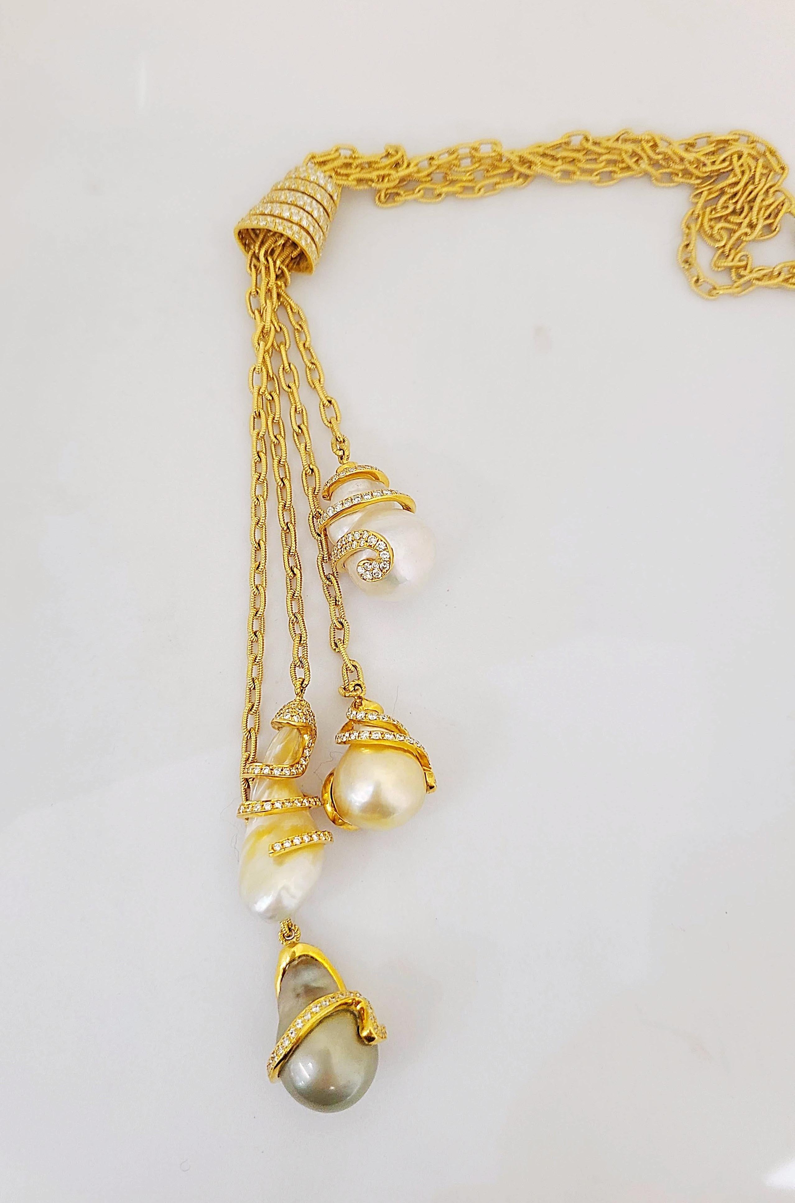 Yvel 18 Karat Gold Lange Halskette mit Barockperlen und 6,55 Karat Diamanten (Rundschliff) im Angebot