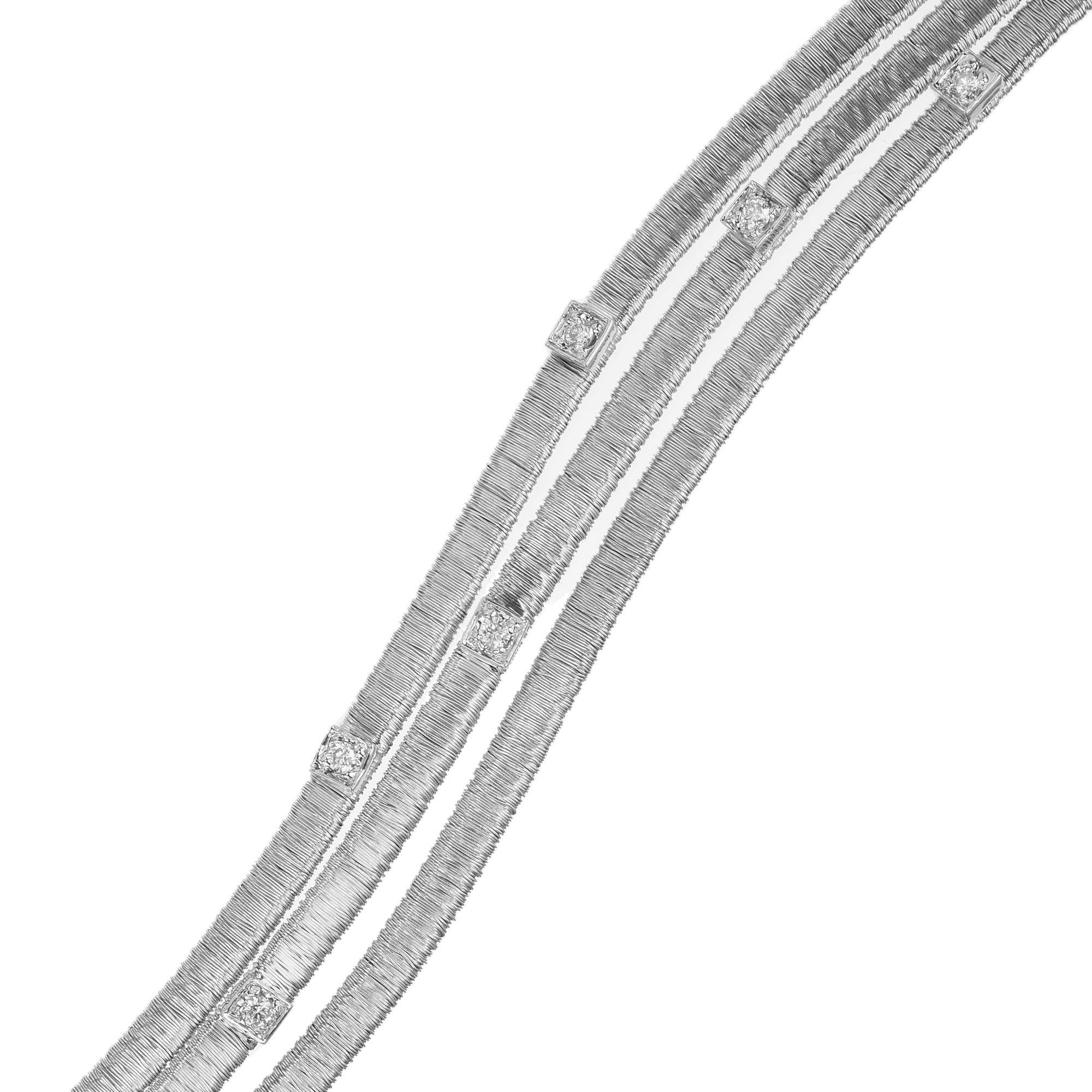 Bracciale a tre file in oro bianco 18 carati Yvel con sette brillanti diamanti a taglio pieno da 0,21 carati per una misura attuale di 7