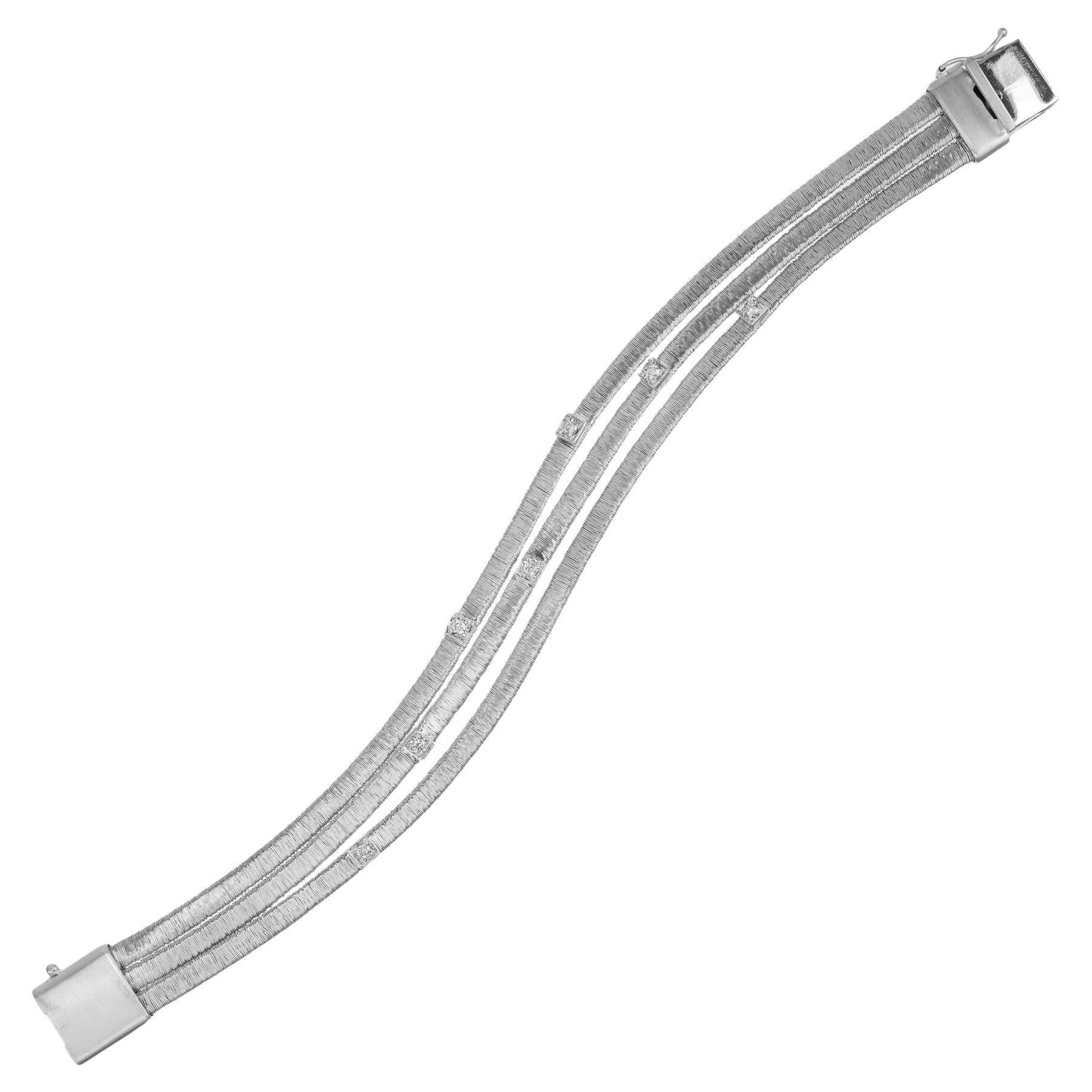 Yvel .21 Karat Weißgold Dreireihiges strukturiertes Armband