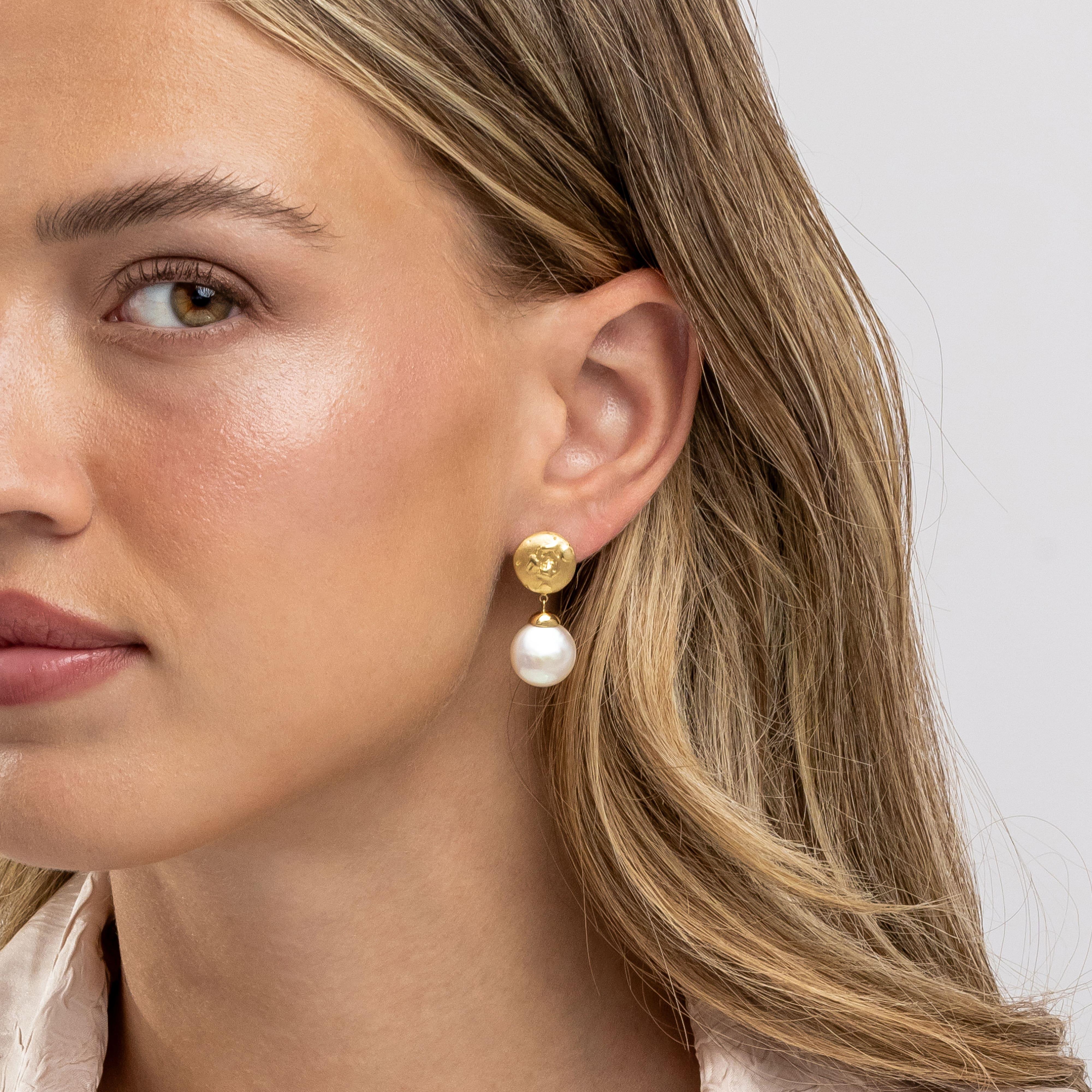 Round Cut Yvel Biwa Freshwater Coin Pearl Earrings in 18K Yellow Gold For Sale