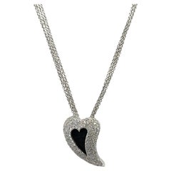 Collar Colgante Corazón Oro 18 Kilates Diamante Negro y Blanco Yvel Etiopía