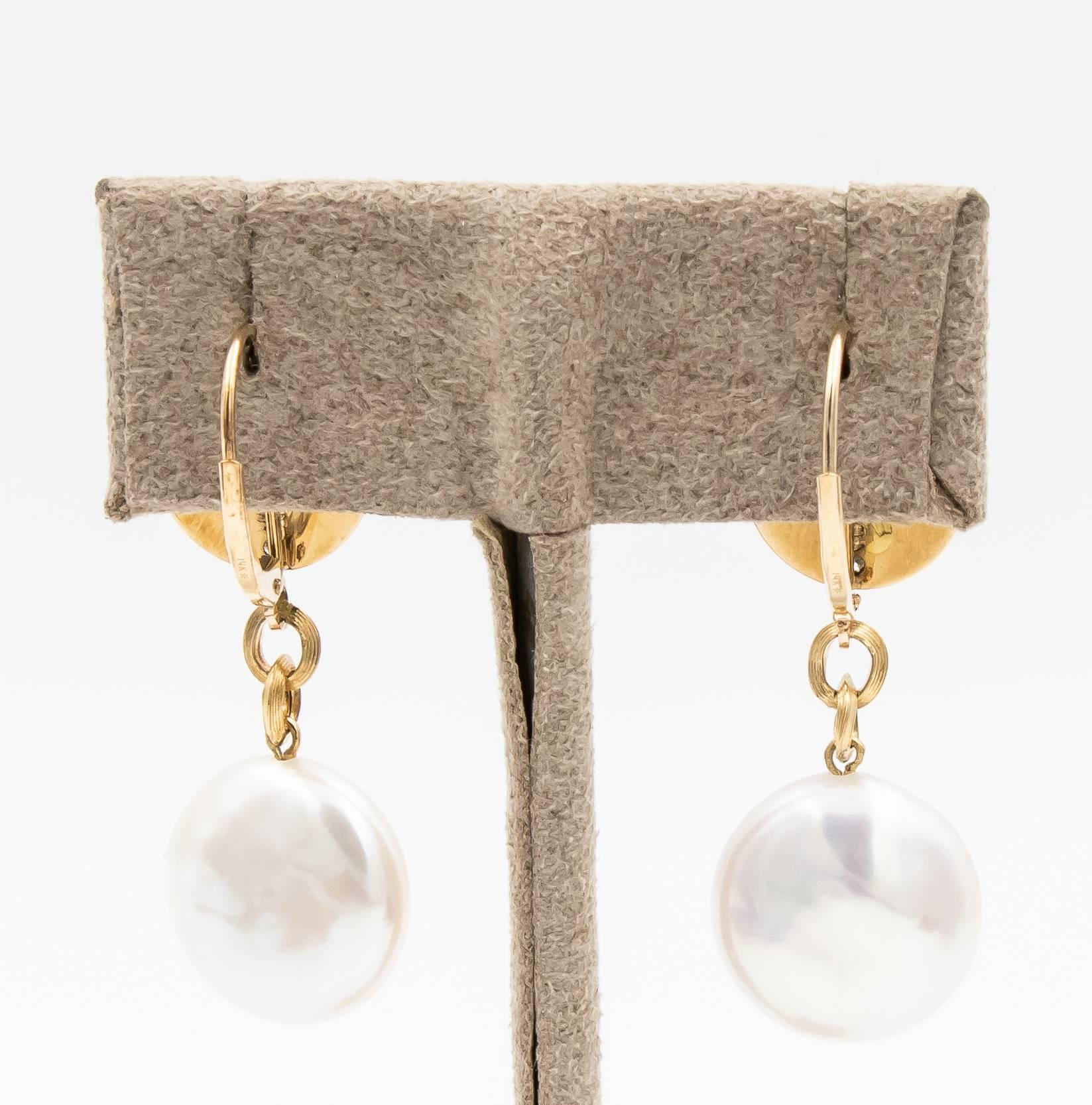 Yvel Golden Brown Drop Earrings with Freshwater Pearl in 18 Karat Yellow Gold In Excellent Condition In Carmel, IN