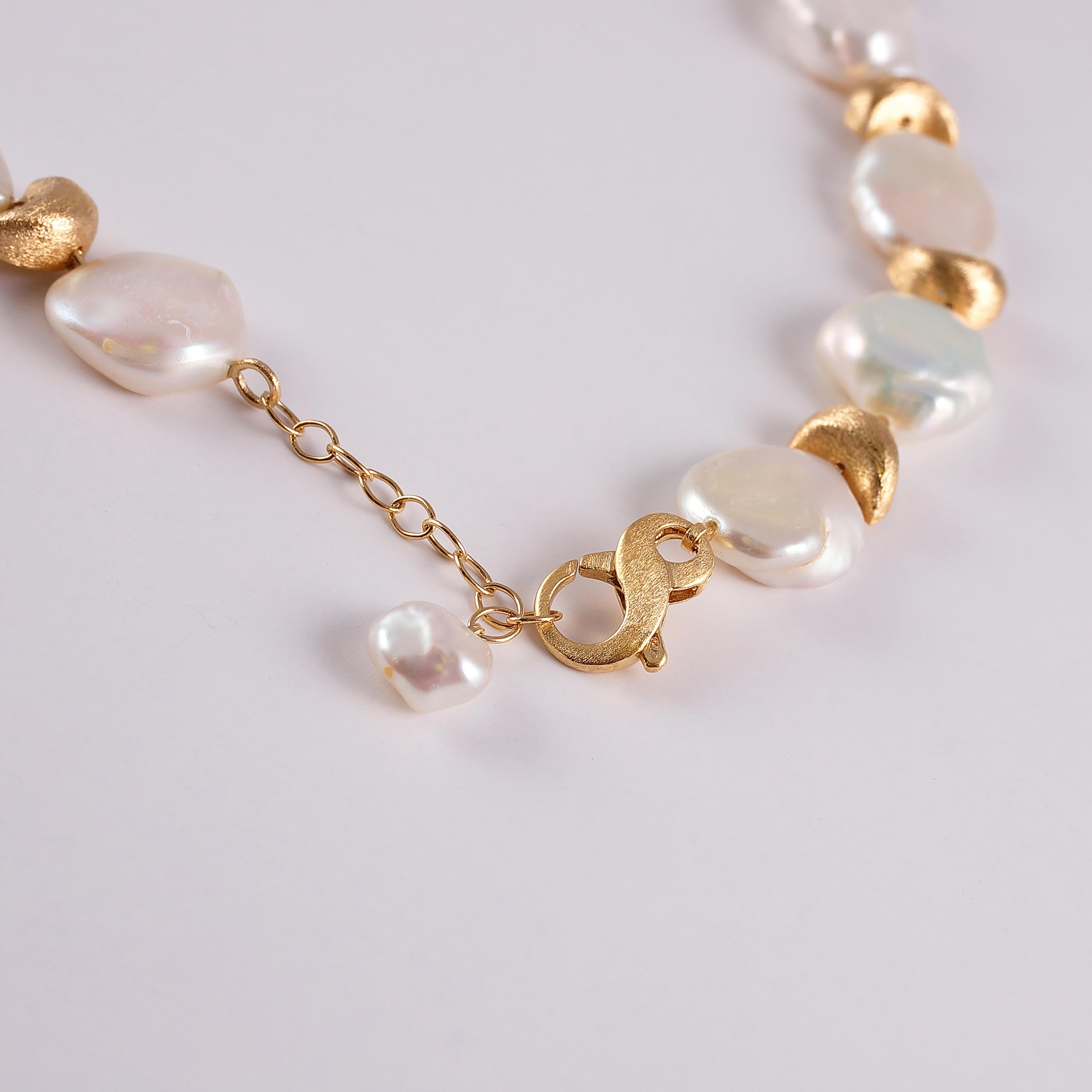 Yvel Keshi Pearl Yellow Gold Necklace from the Satin Finish Collection In Good Condition In Dallas, TX