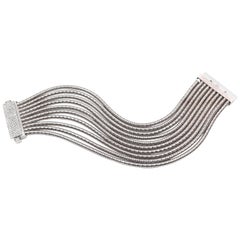 Yvel Mehrstrangiges Armband mit Diamantverschluss