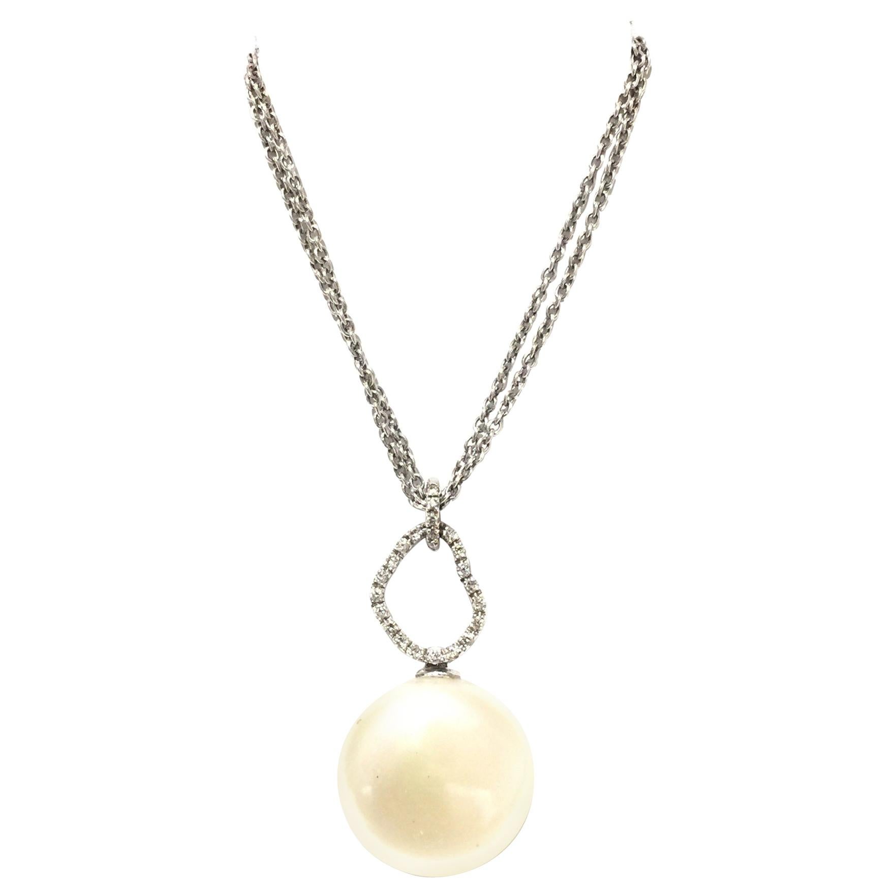 Yvel Pearl and Diamonds Necklace N1BRQFLTW