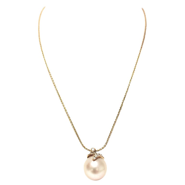 Yvel Pearl and Diamonds Necklace N295BR1Y For Sale at 1stDibs