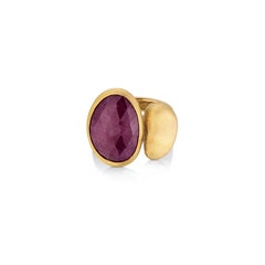 Yvel Rainbow Golden Sapphire Ring in 18K Yellow Gold