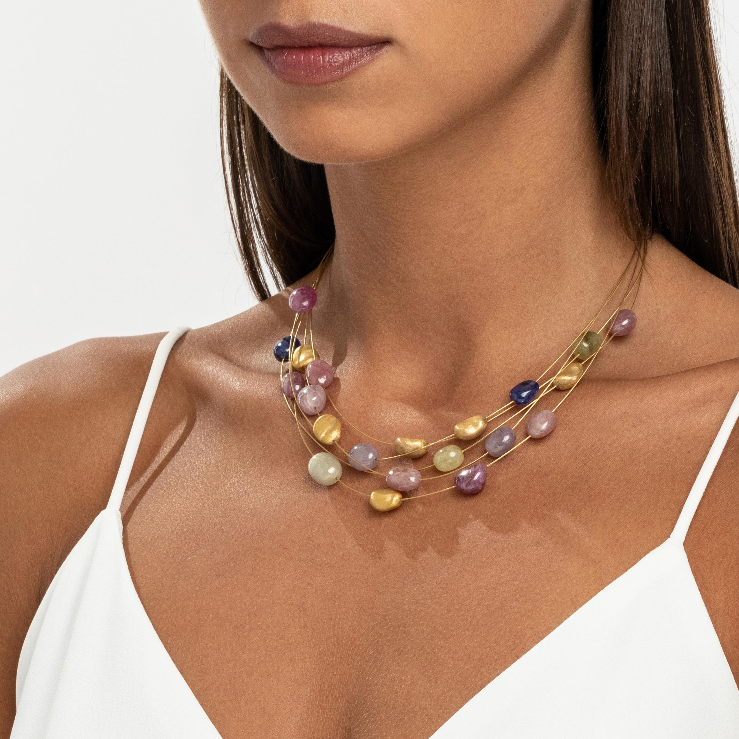 Taille ronde Yvel Rainbow Collier de saphirs multibrins en or jaune 18 carats en vente