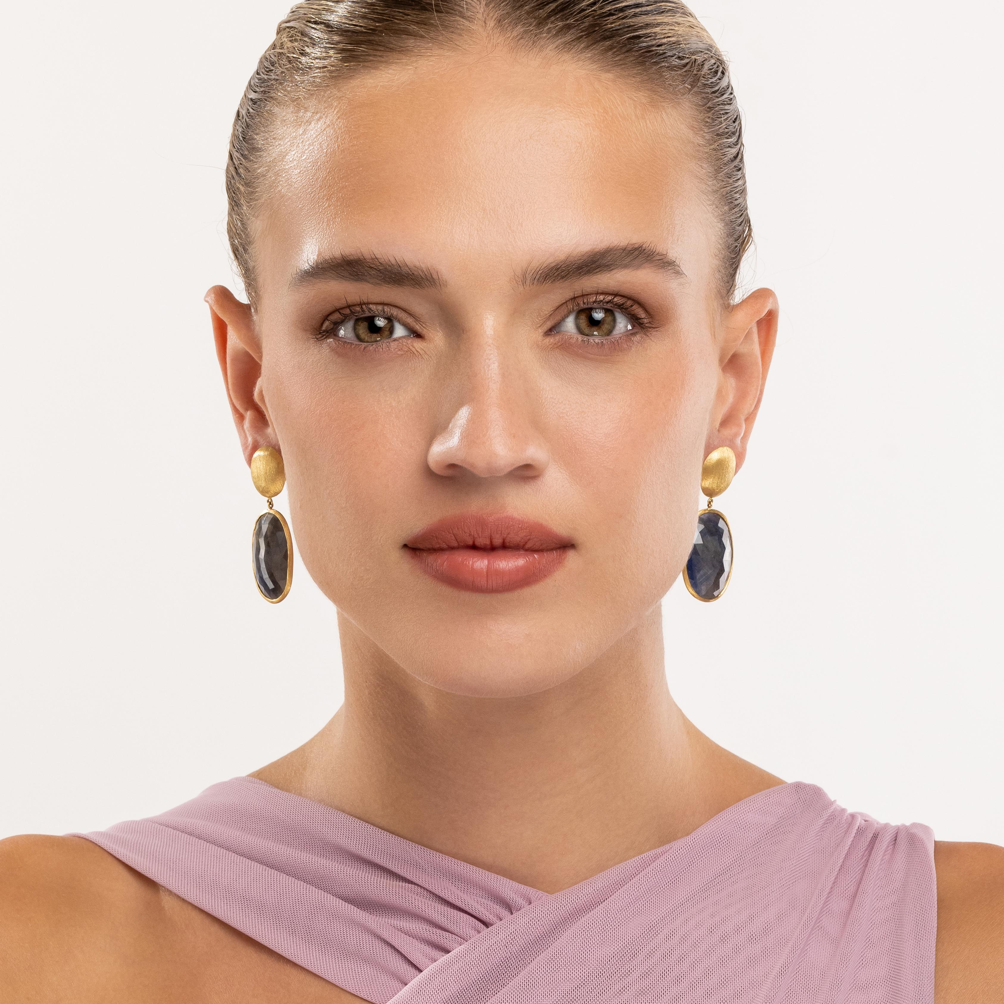 Yvel Rainbow Sapphire Earrings in 18K Yellow Gold In New Condition For Sale In Jerusalem, IL
