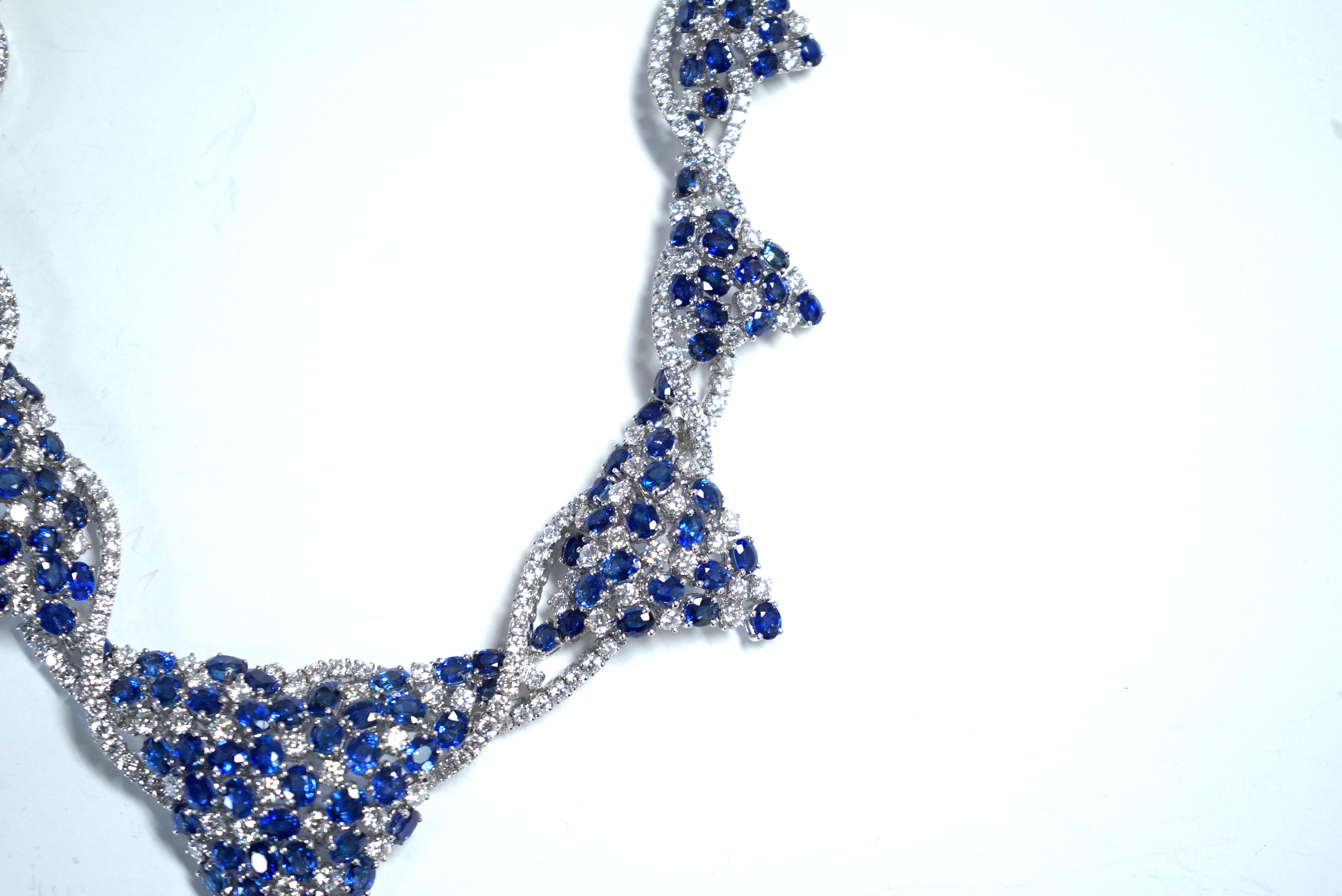 Yvel White Gold 28.48 Carat Diamond 69.65 Carat Blue Sapphire Necklace In Good Condition For Sale In Dallas, TX