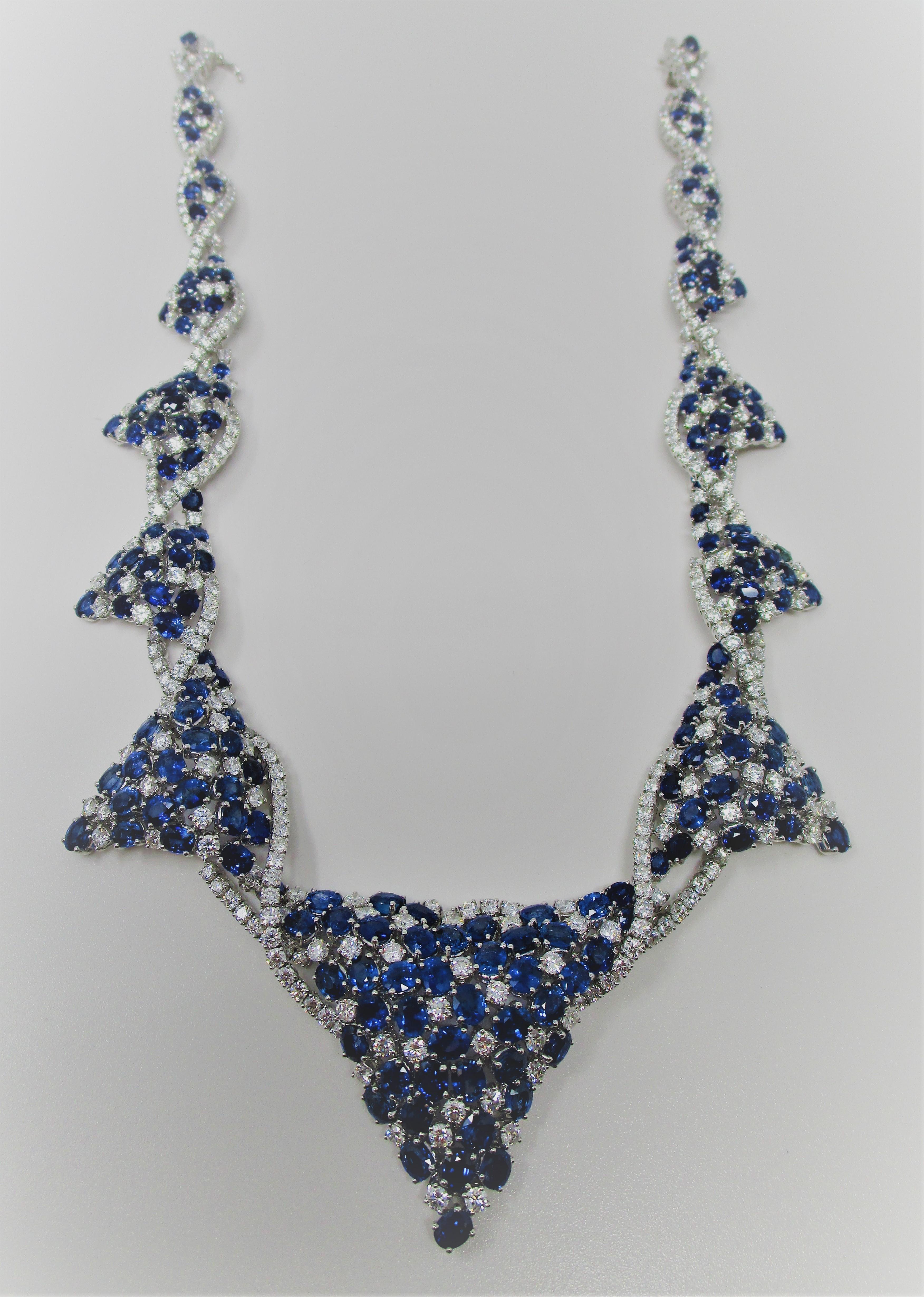 Yvel White Gold 28.48 Carat Diamond 69.65 Carat Blue Sapphire Necklace For Sale 2