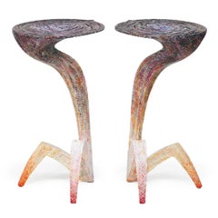 Yves Boucard Paire de tables hautes modernes en bois sculpté, peintes en forme de serpent, The Moderns