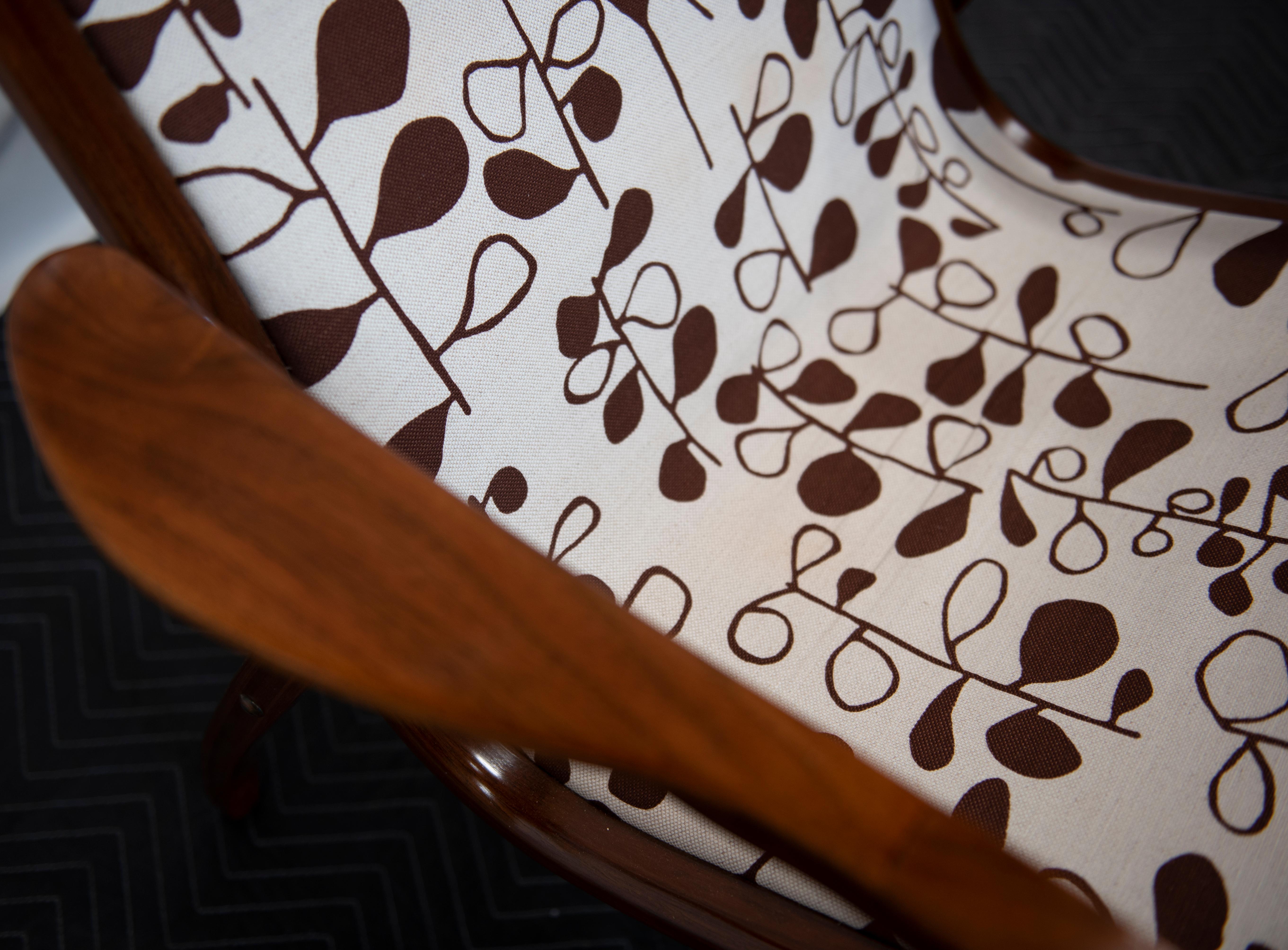 YVES EKSTROM DESIGN - Lounge Chair  For Sale 5