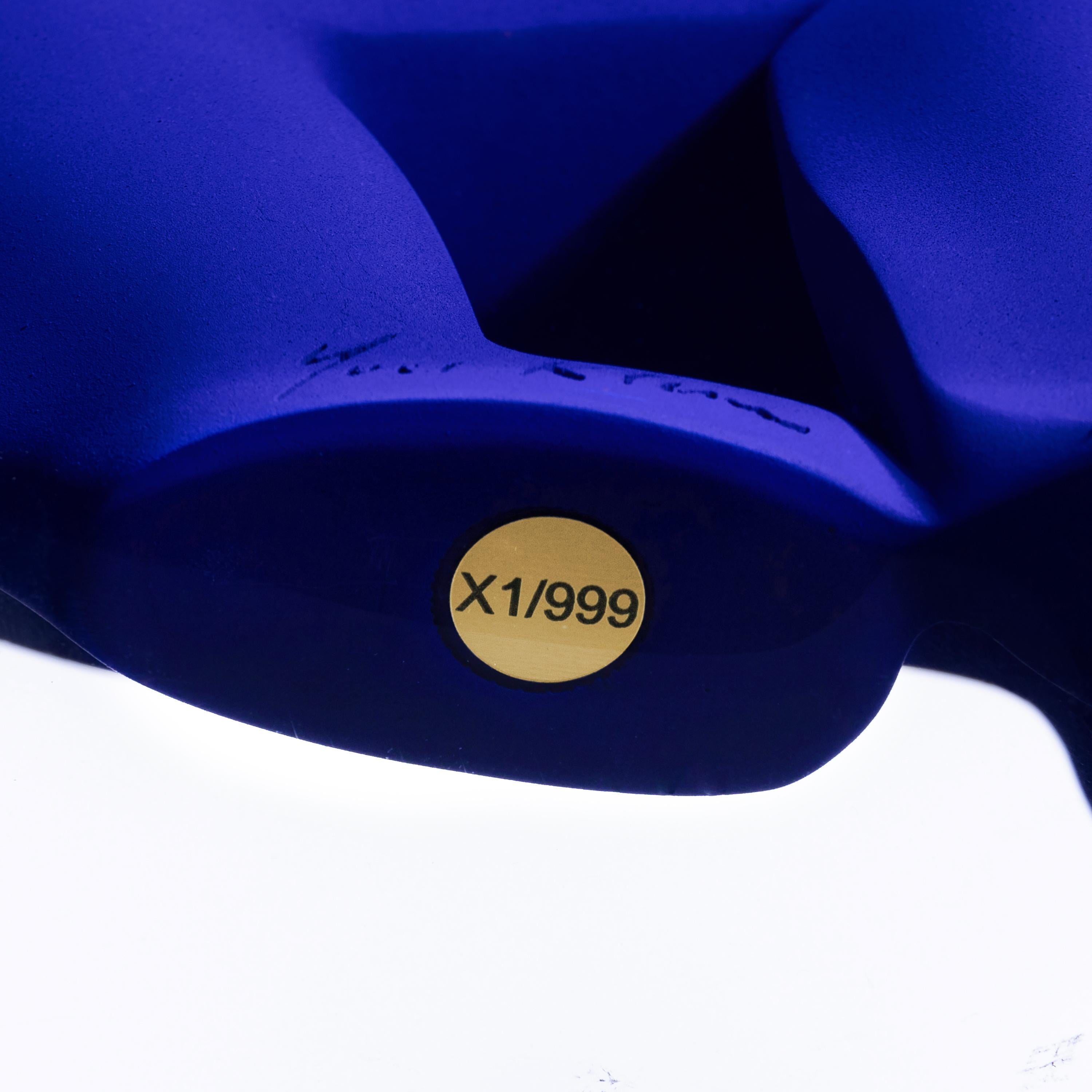 L’OURS POMPON – EDITION YVES KLEIN  For Sale 2