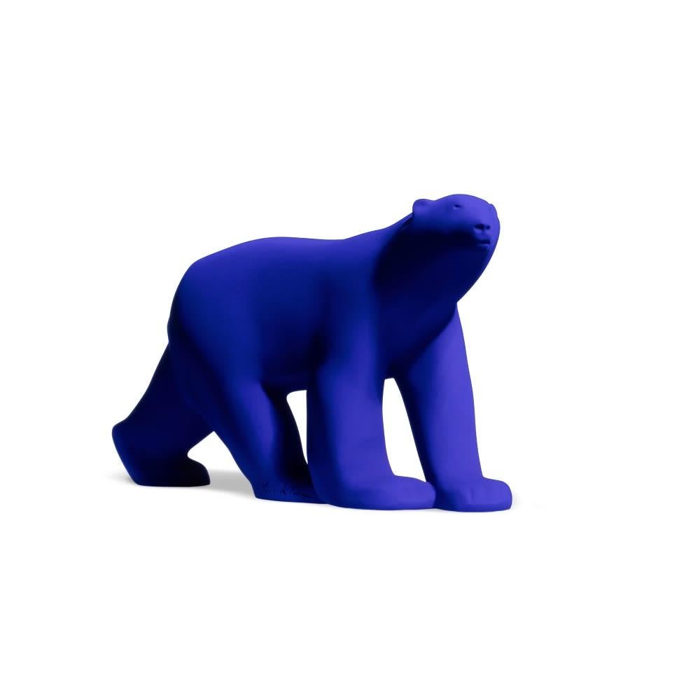 PRODUCED BY THE ESTATE YVES KLEIN AND POMPON

100 years after François Pompon’s success at the Salon d’Automne, the artist’s iconic White Bear meets Yves Klein’s Blue, converging in what is known as L’Ours Pompon. This production is the result of a