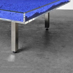 Tisch IKB (Blau) Skulptur, Metall und Glas, Minimalistisch, 1960er Jahre