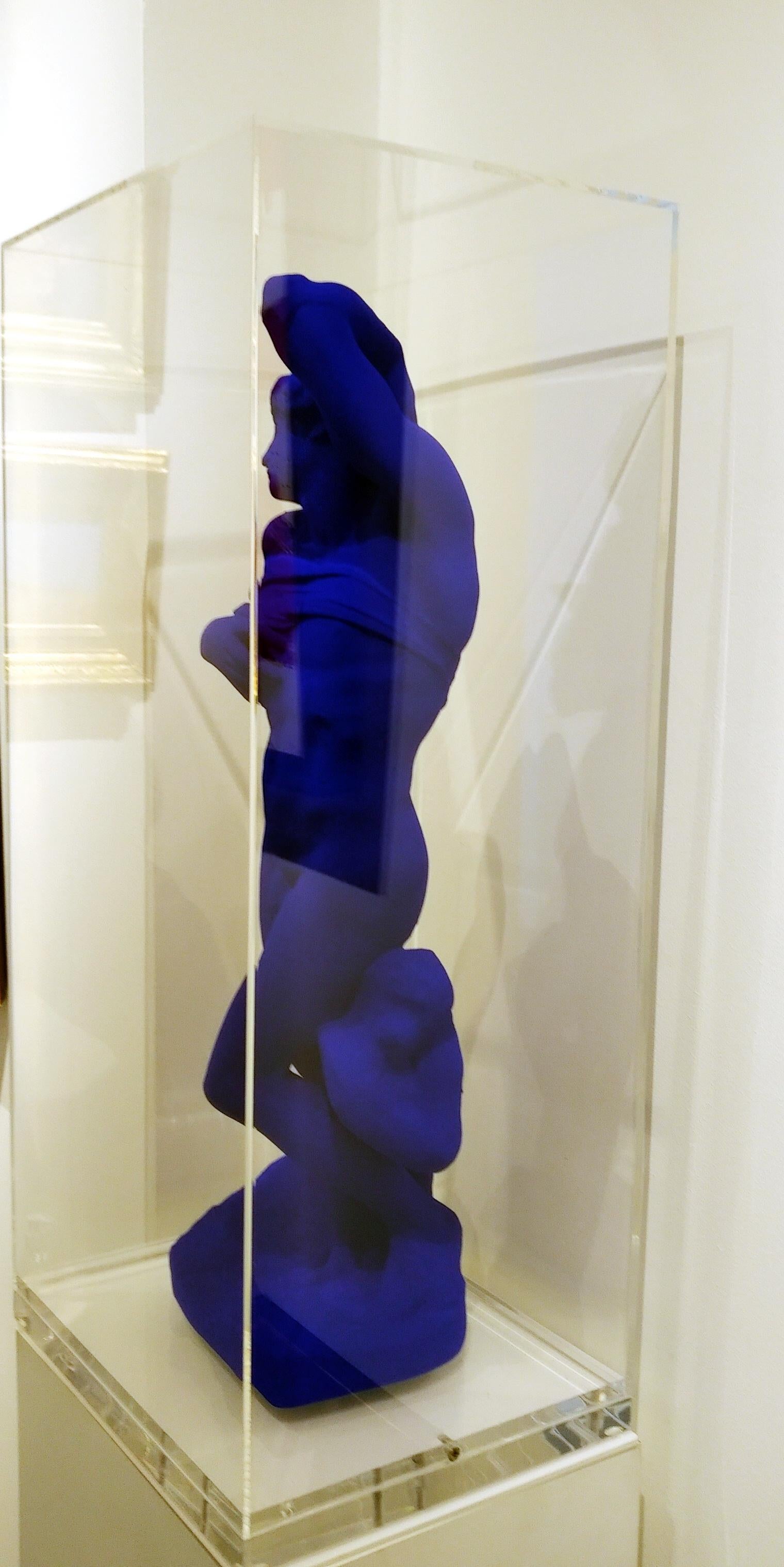 Yves Klein Dying Slave After Michelangelo IKB Sculpture Bright Klein Blue For Sale 3
