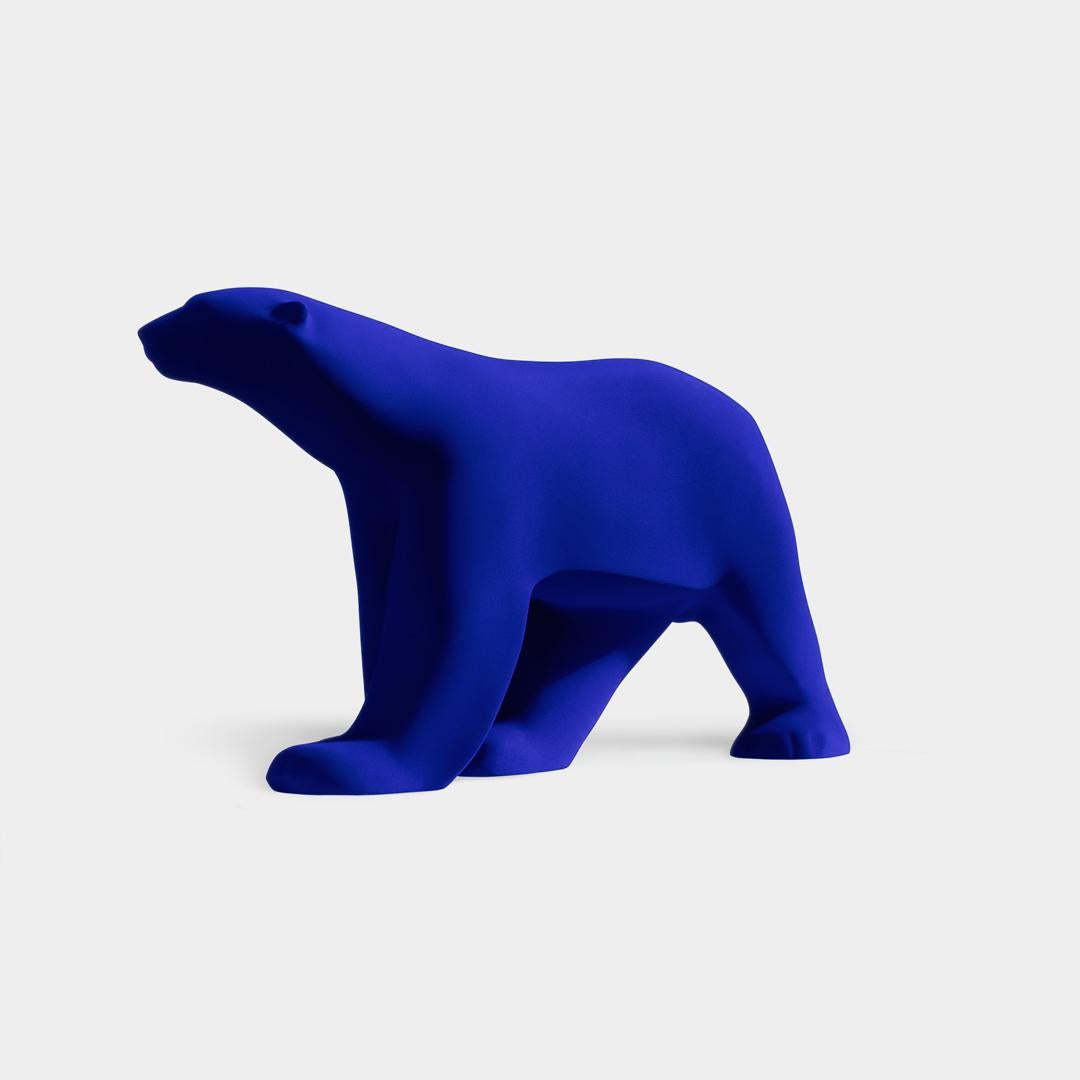 YVES KLEIN L'OURS POMPON Limitierte Skulptur mit COA IKB Contemporary Design (Grau), Figurative Sculpture, von Yves Klein