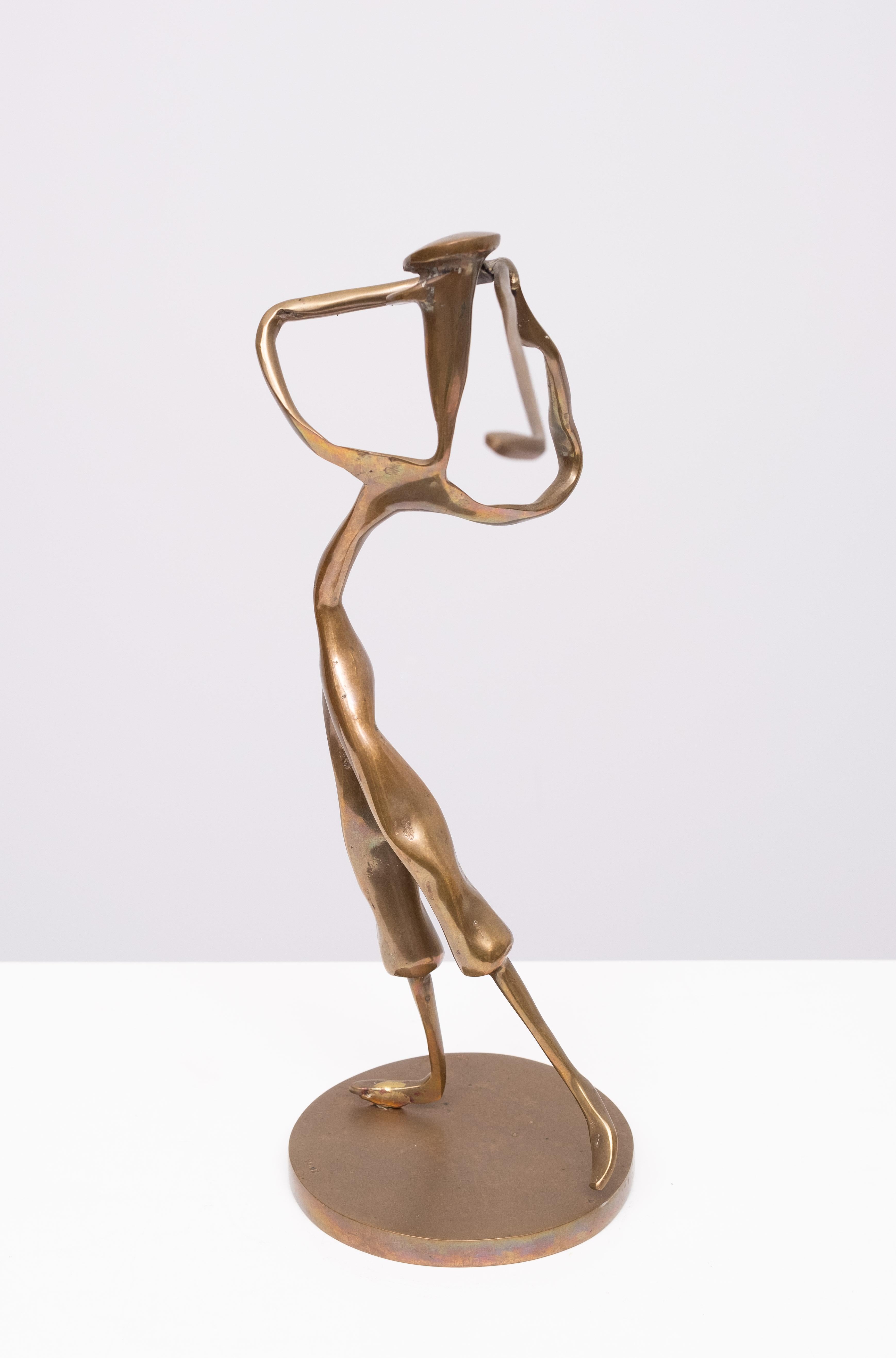 Yves Lohé,  Figurilla de bronce ''Golfista'' . Años 70 Francia en Bueno estado para la venta en Den Haag, NL