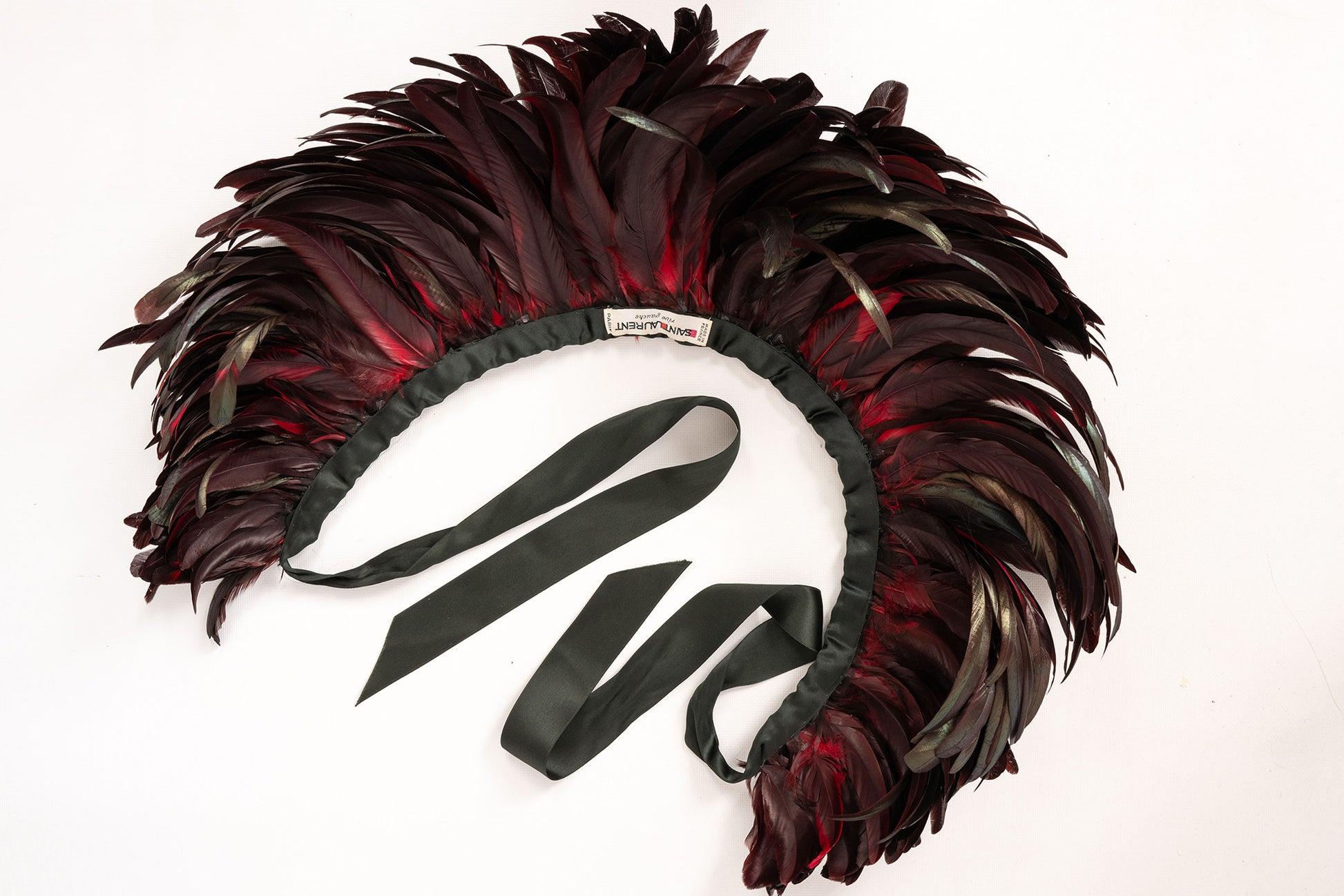 Yves Saint Lauren Made of Rooster Feathers Collar For Sale 7
