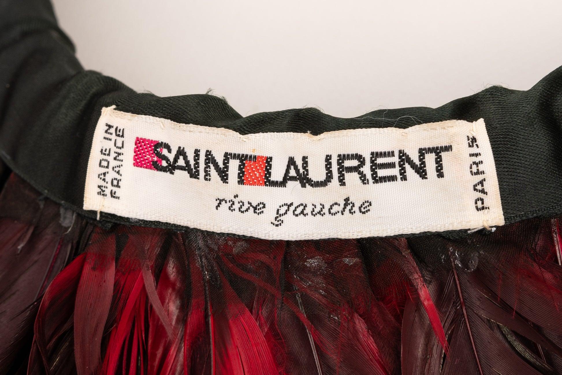 Yves Saint Lauren Made of Rooster Feathers Collar For Sale 8