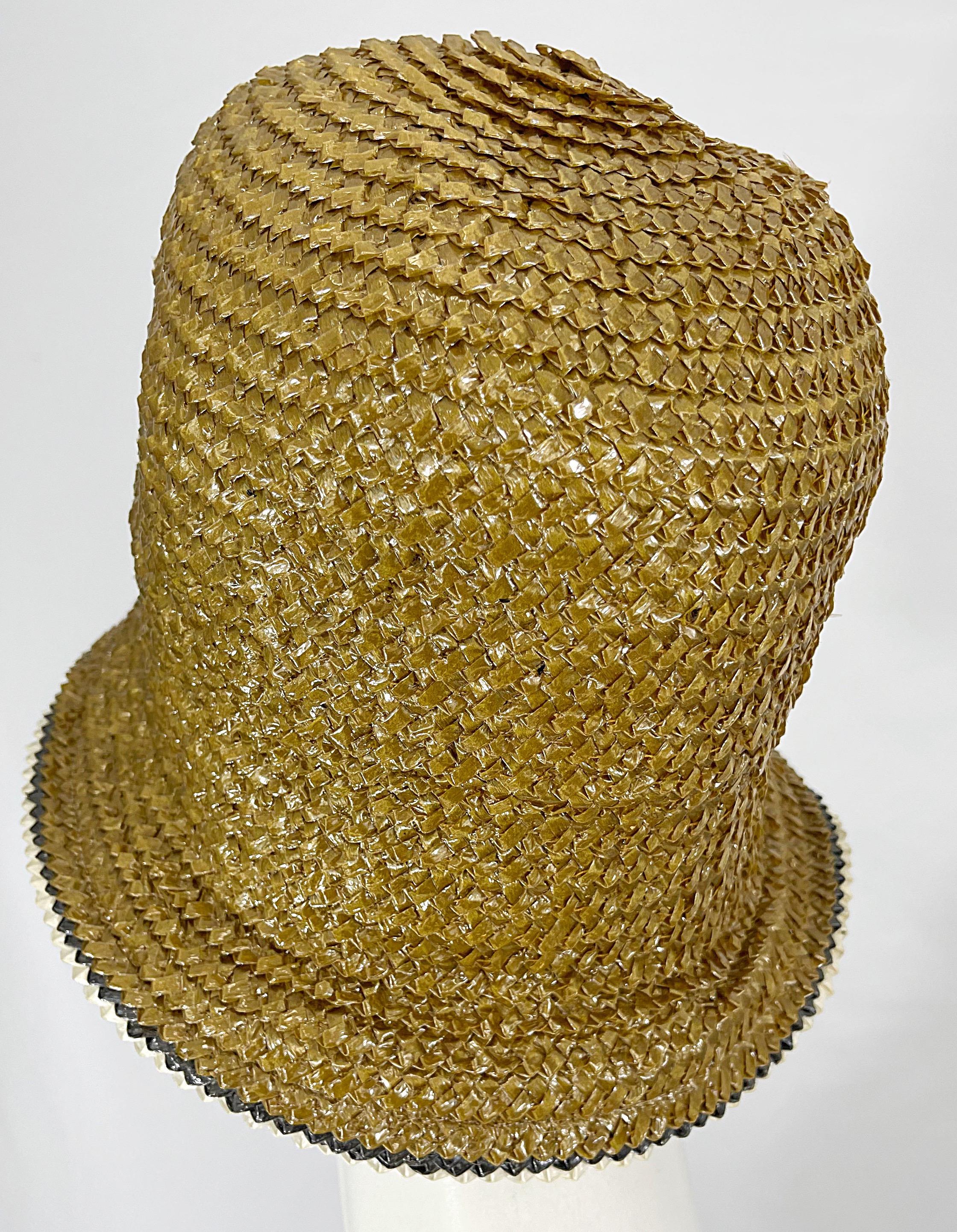 Yves Saint Laurent 1960s YSL Gold Raffia Strawl Vintage 60s Cloche Hat In Excellent Condition For Sale In San Diego, CA