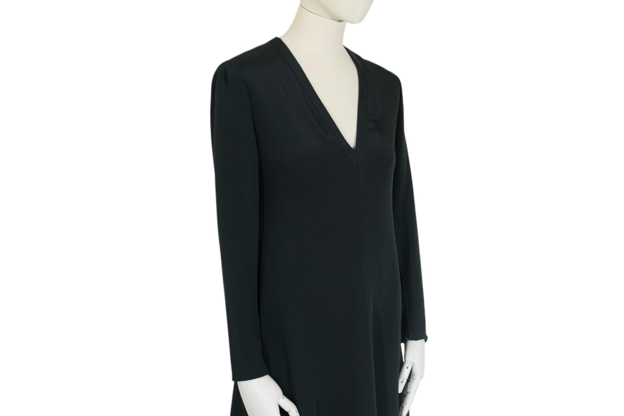 Yves Saint Laurent 1972 Haute Couture Silk Black Dress For Sale 4
