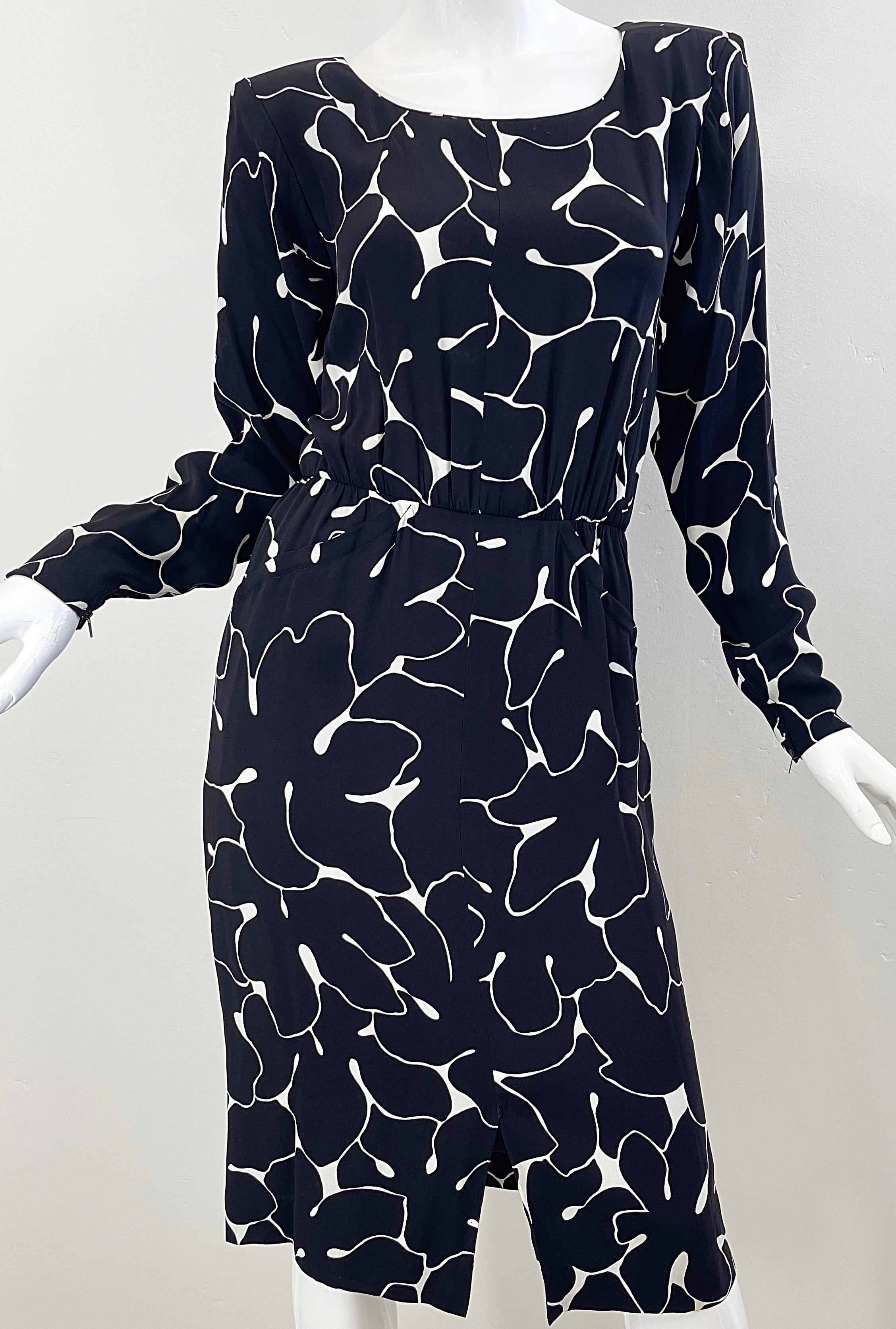 Yves Saint Laurent 1980s Black and White Abstract Flower Print Silk Crepe Dress For Sale 6