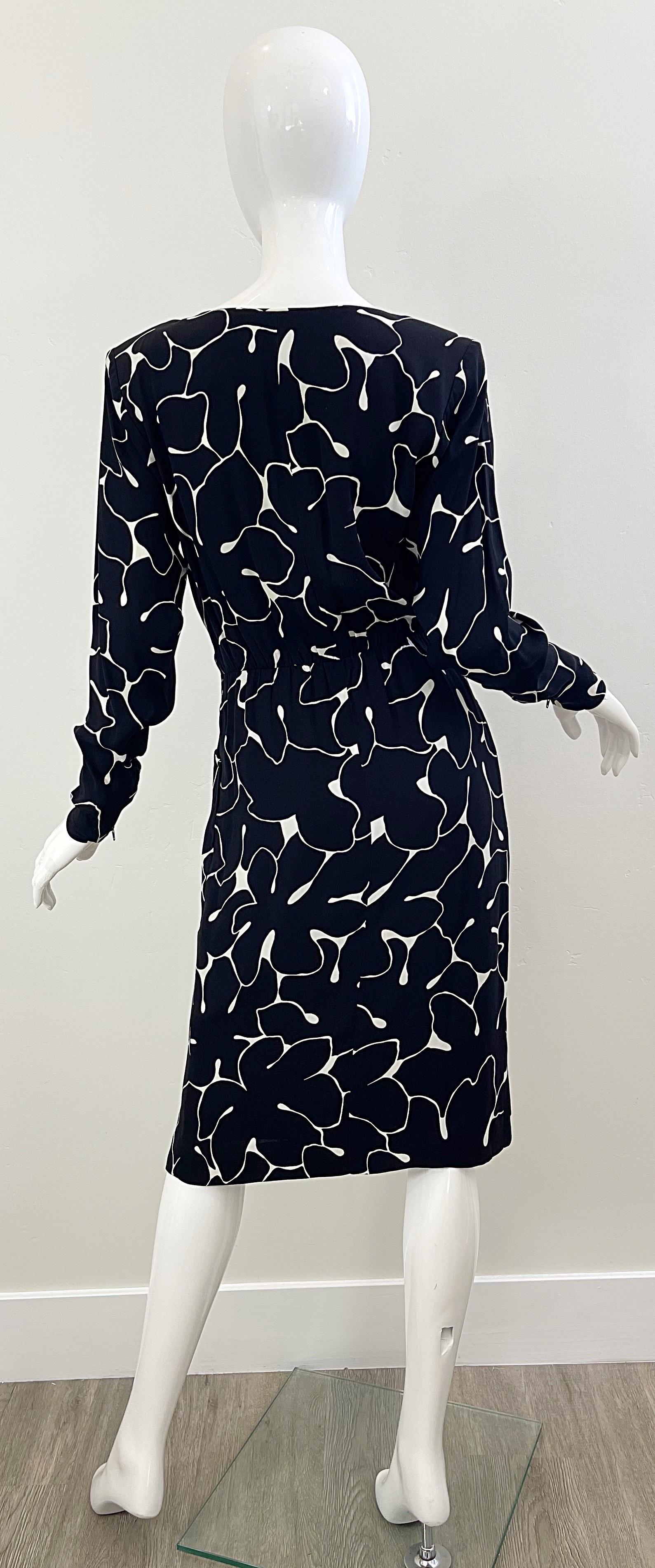 Yves Saint Laurent 1980s Black and White Abstract Flower Print Silk Crepe Dress For Sale 7