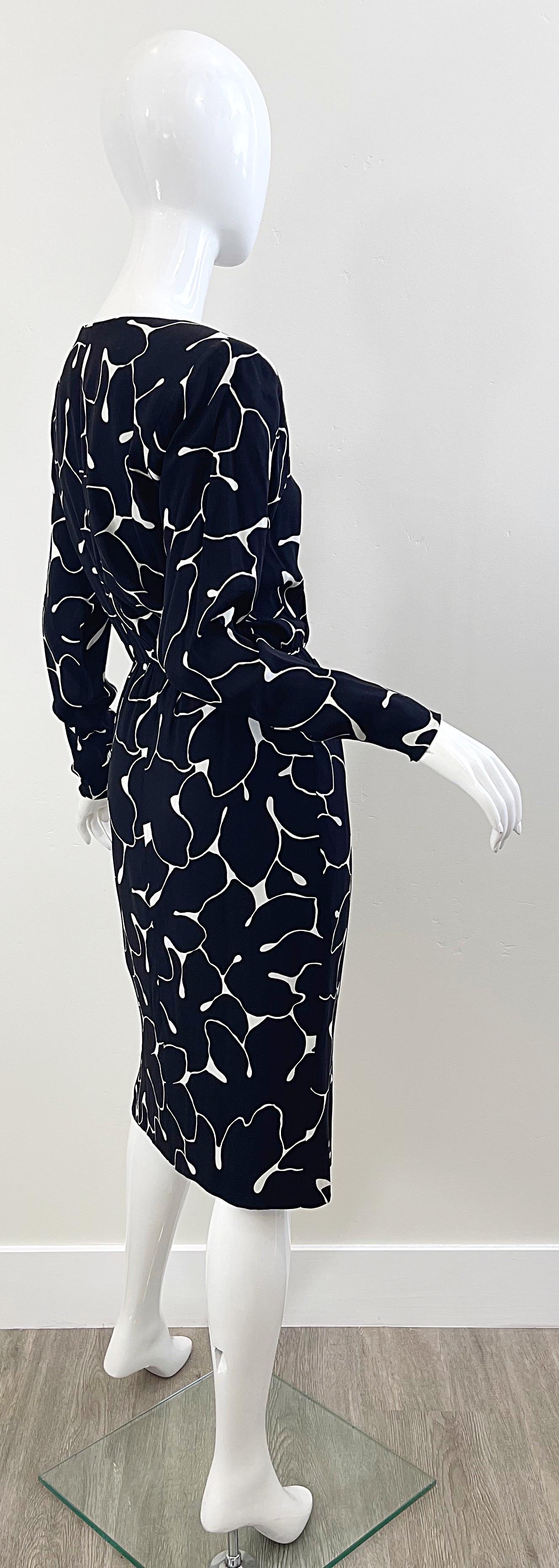 Yves Saint Laurent 1980s Black and White Abstract Flower Print Silk Crepe Dress For Sale 10