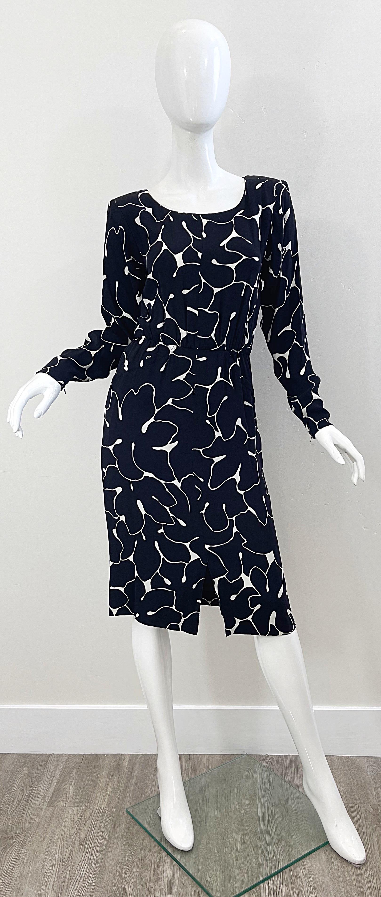 Yves Saint Laurent 1980s Black and White Abstract Flower Print Silk Crepe Dress For Sale 12