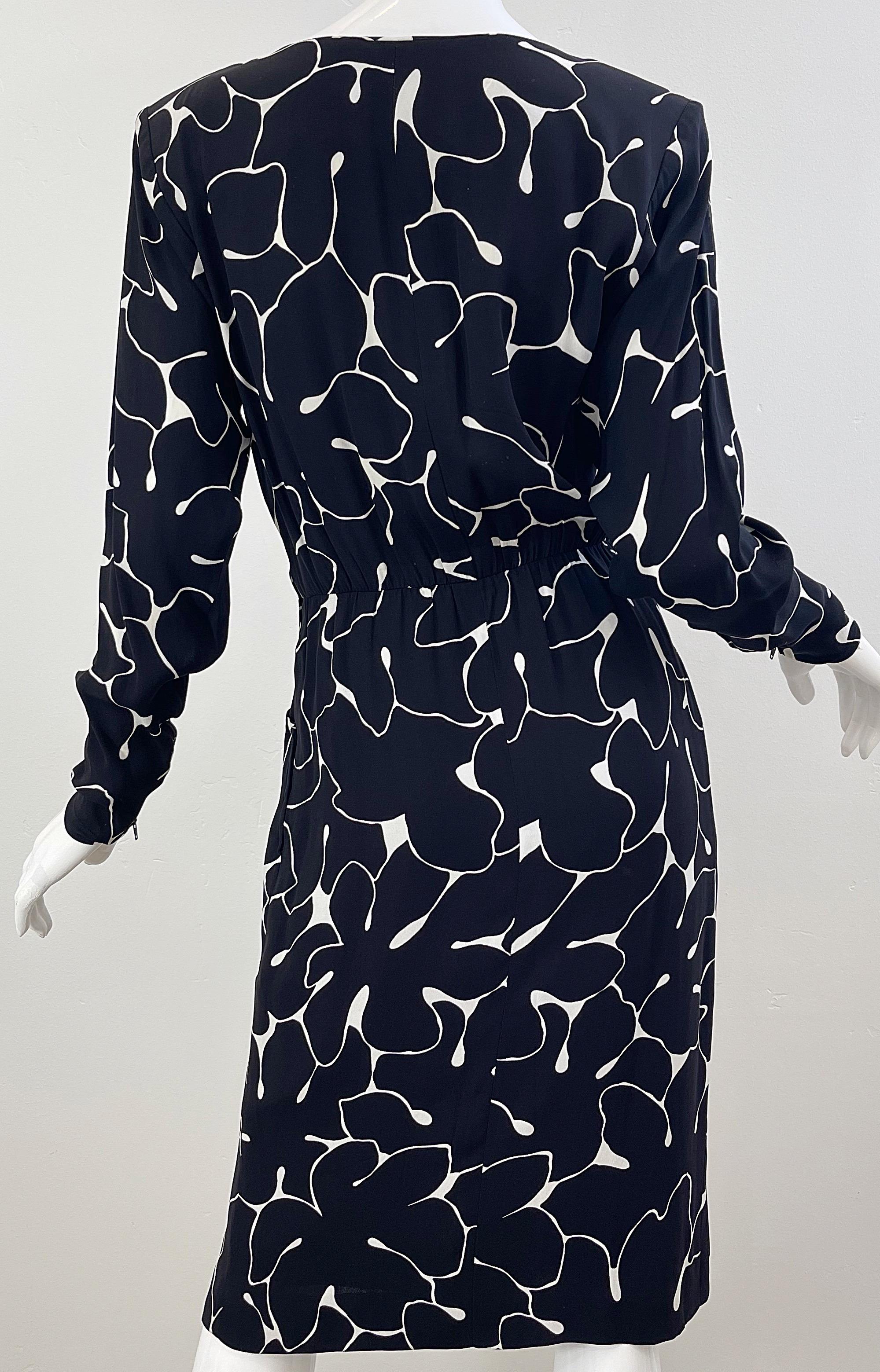 Yves Saint Laurent 1980s Black and White Abstract Flower Print Silk Crepe Dress For Sale 1