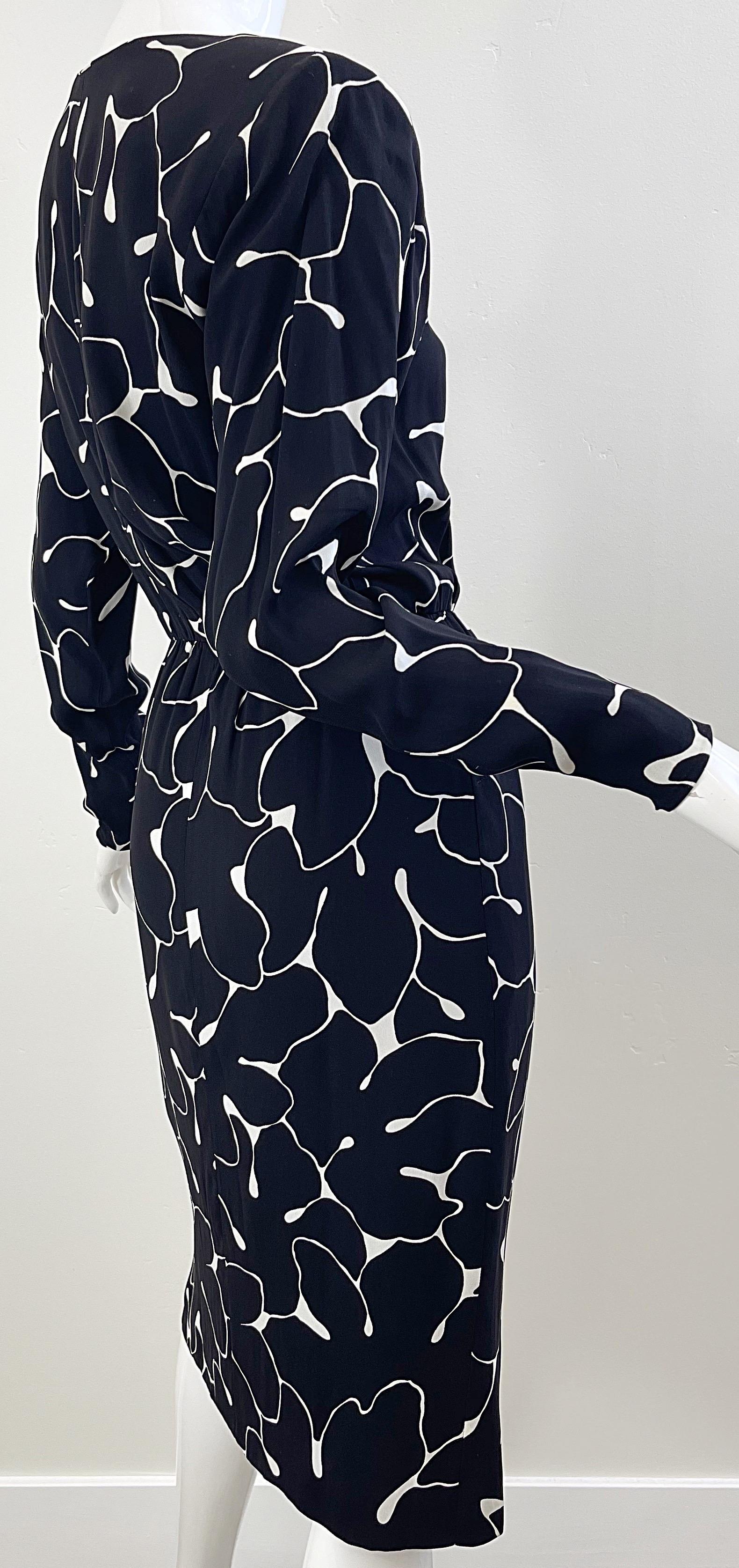 Yves Saint Laurent 1980s Black and White Abstract Flower Print Silk Crepe Dress For Sale 3