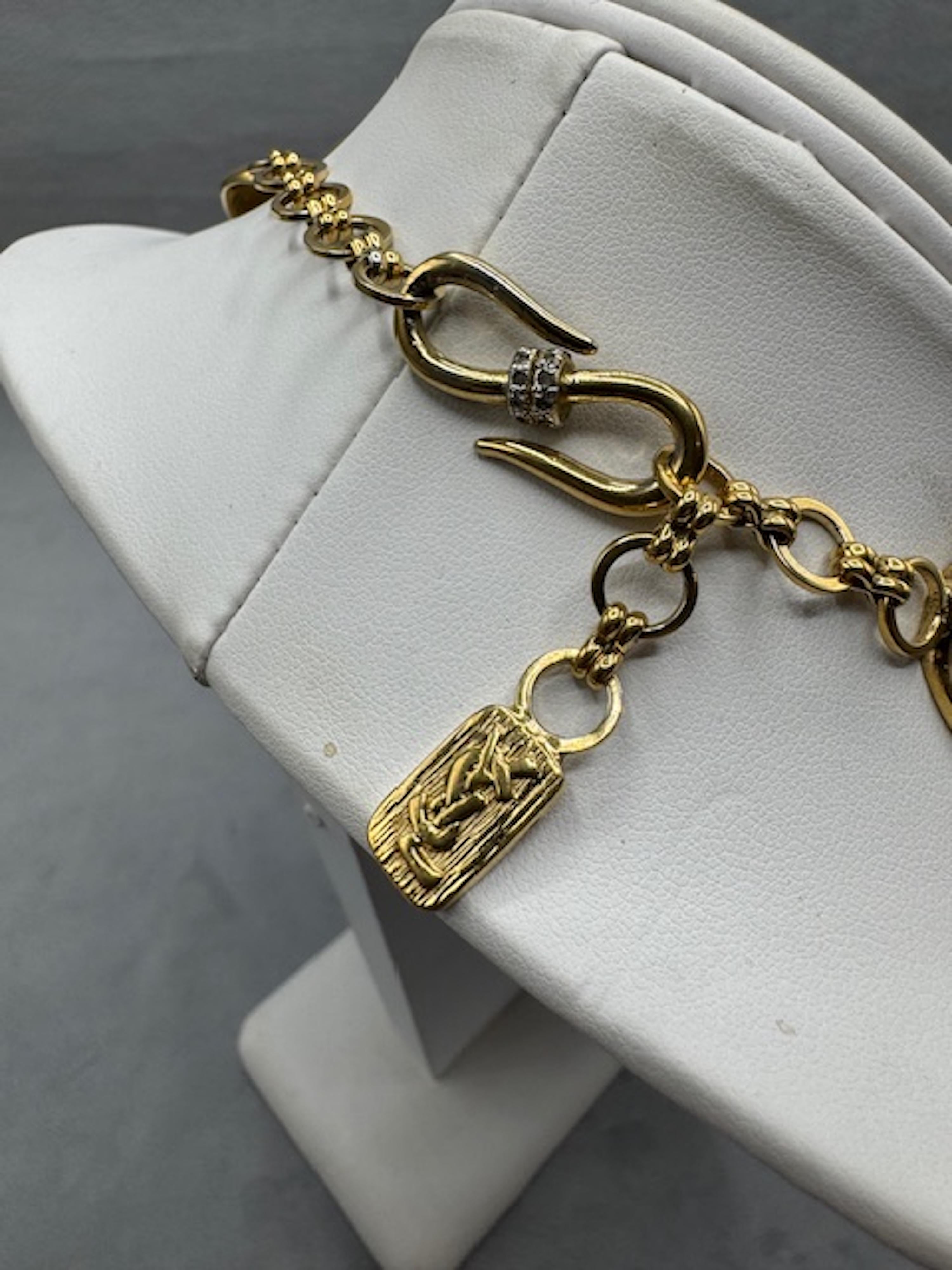 Yves Saint Laurent 1980 - Collier en chaîne à maillons dorés avec strass en vente 10