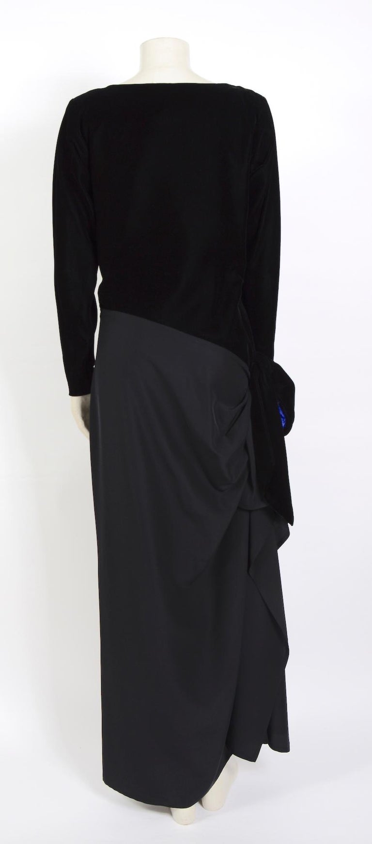 Yves saint laurent evening caftan in black silk velvet hotsell