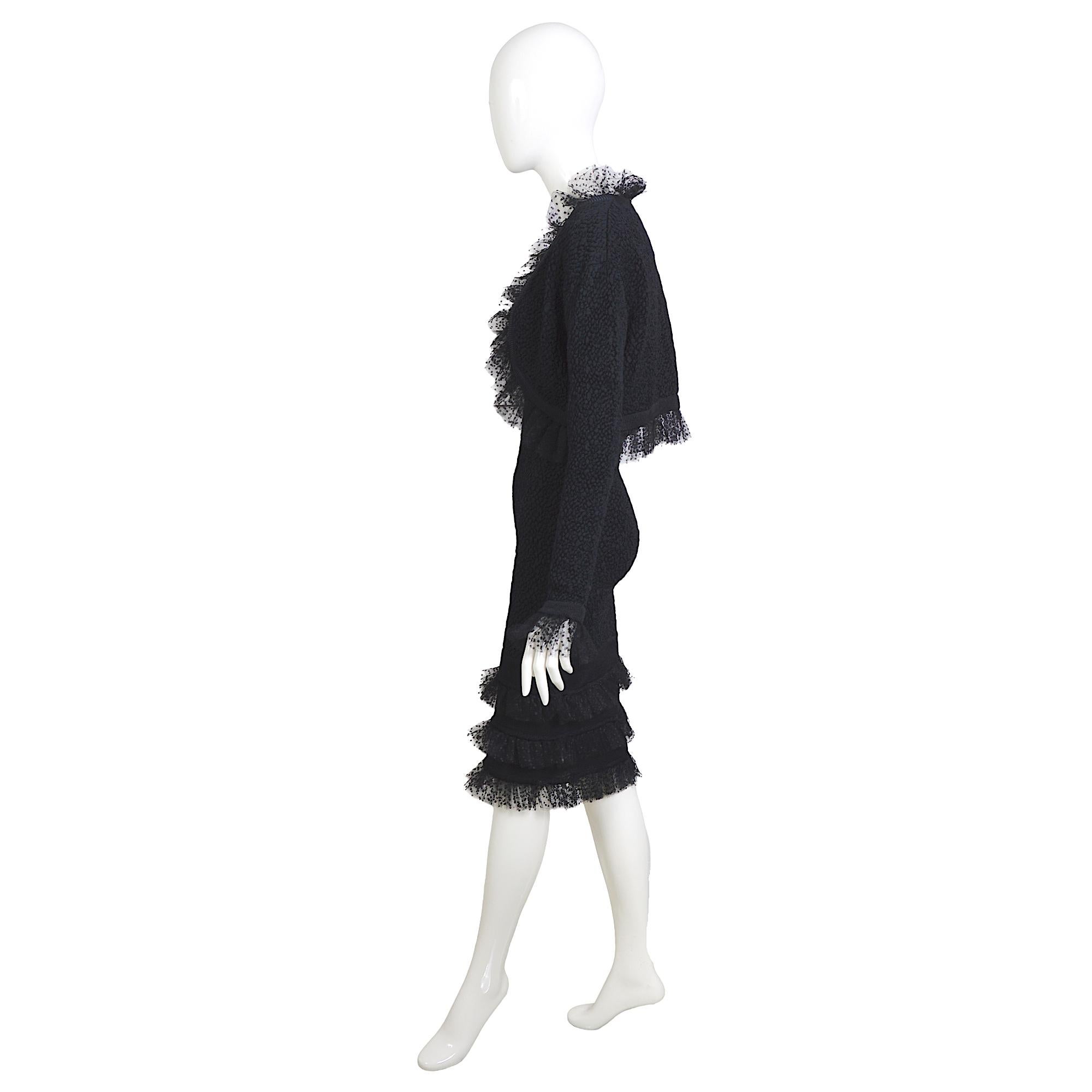 Yves Saint Laurent Vestido elástico de cloqué vintage de los años 80 con bordes de tul y bolero en venta 1