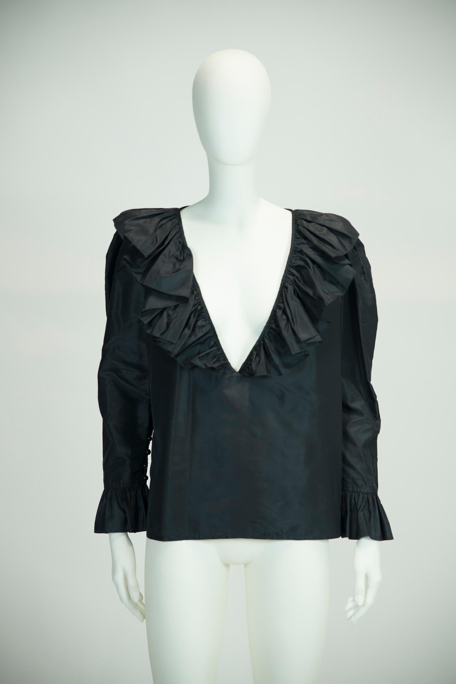 Yves Saint Laurent 1982-1983 AD Campaign Ruffled Silk-Taffeta Top Blouse In Good Condition For Sale In Geneva, CH