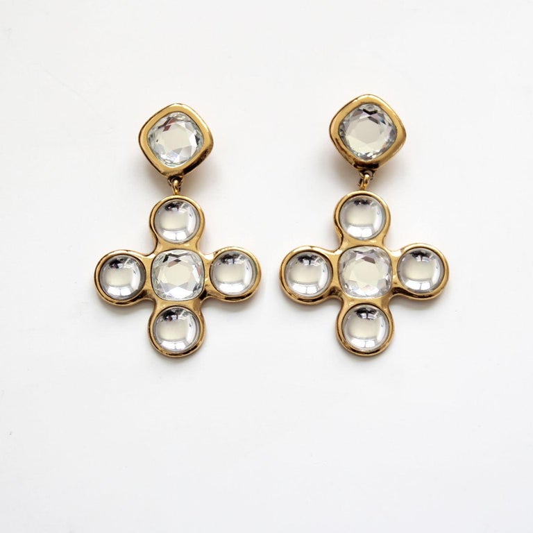 Belles boucles d'oreilles vintage des années 1990 en or