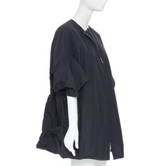 YVES SAINT LAURENT 2009 Schwarzer Kokonmantel aus Nylon mit ausgeschnittenem Kordelzug FR38 S