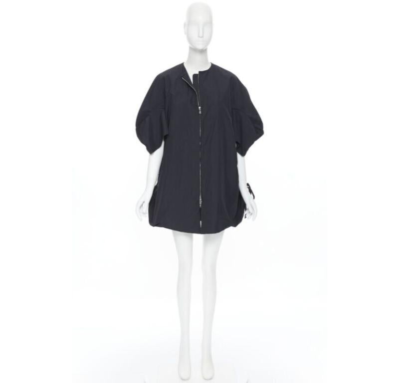 Yves Saint Laurent 2009 cappotto in nylon nero con coulisse FR38 S In condizioni buone in vendita a Hong Kong, NT