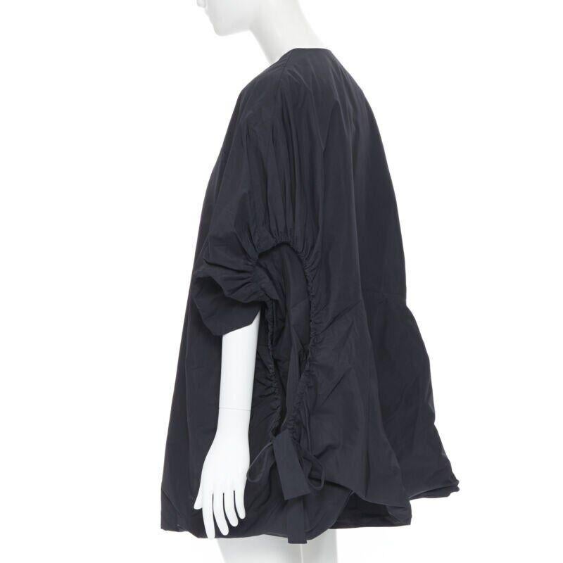 Yves Saint Laurent 2009 cappotto in nylon nero con coulisse FR38 S in vendita 2