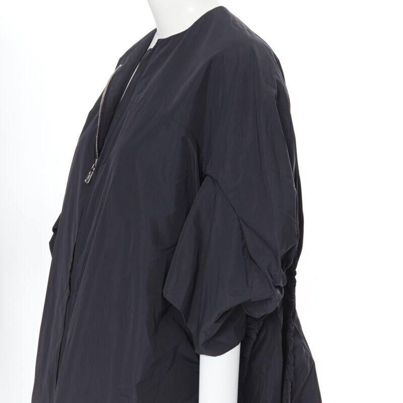 Yves Saint Laurent 2009 cappotto in nylon nero con coulisse FR38 S in vendita 3