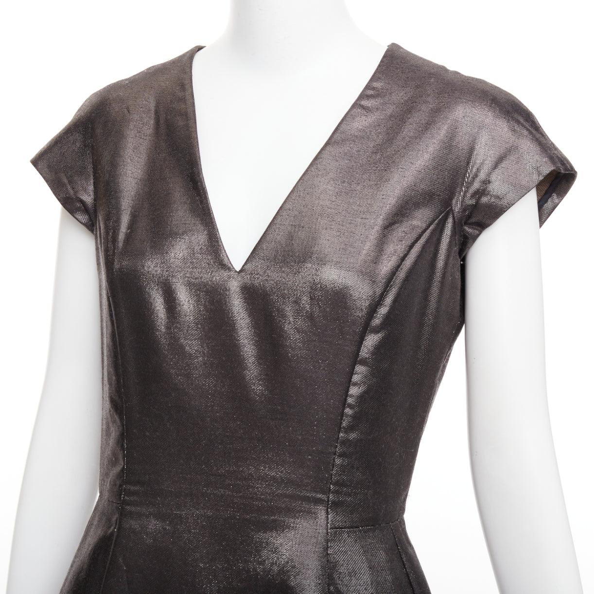 YVES SAINT LAURENT 2009 bronzefarbener Metallic-Look V-Ausschnitt Etuikleid FR40 S im Angebot 3