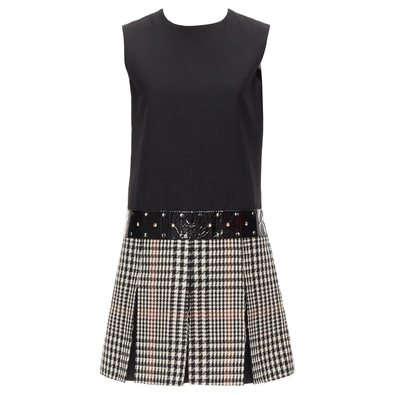 YVES SAINT LAURENT 2011 Runway wool black houndstooth fit flare dress FR36 S at 1stDibs YVES SAINT LAURENT 2011 Runway wool black houndstooth fit flare dress FR36 S at 1stDibs