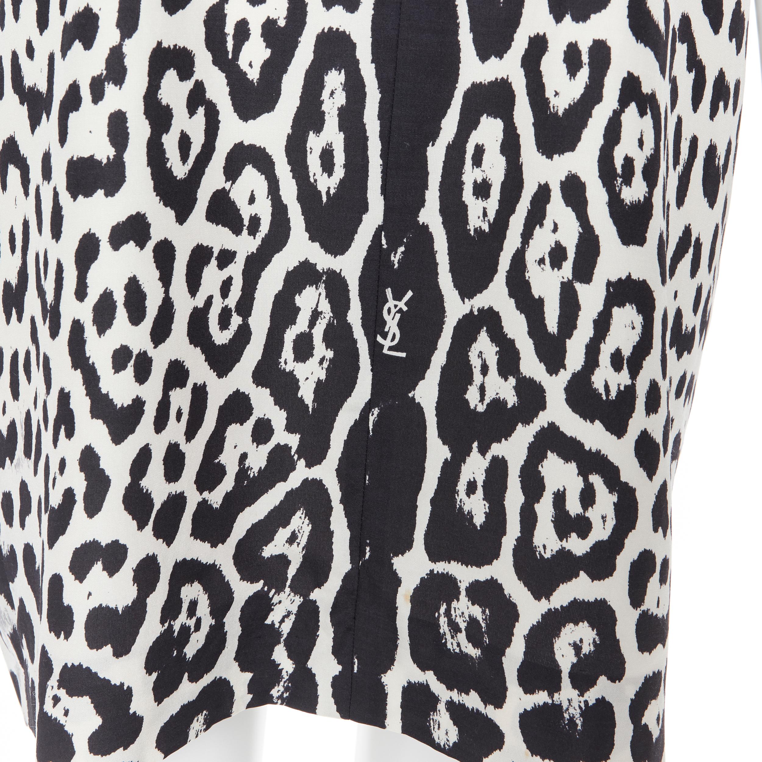 YVES SAINT LAURENT 2012 100% silk black white leopard spot casual dress FR38
Brand: Yves Saint Laurent
Designer: Stefano Pilati
Collection: 2012
Model Name / Style: Silk dress
Material: Silk
Color: Black, white
Pattern: Leopard
Extra Detail: V-neck.
