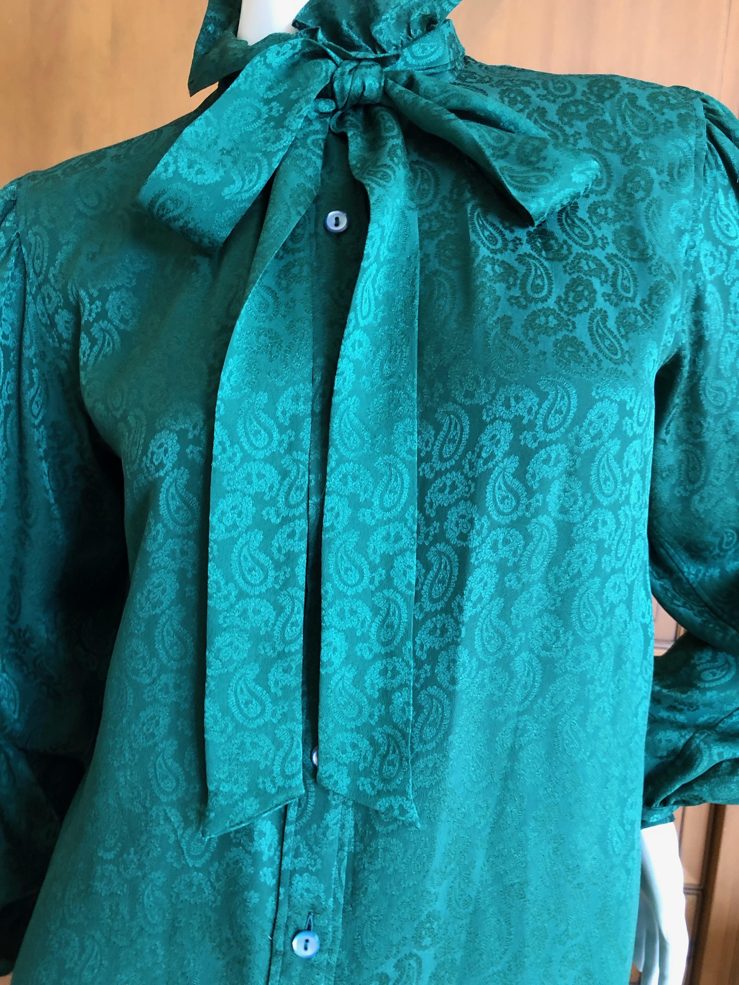 Women's Yves Saint Laurent 70's Rive Gauche Green Silk Paisley Blouse with Pussy Bow For Sale