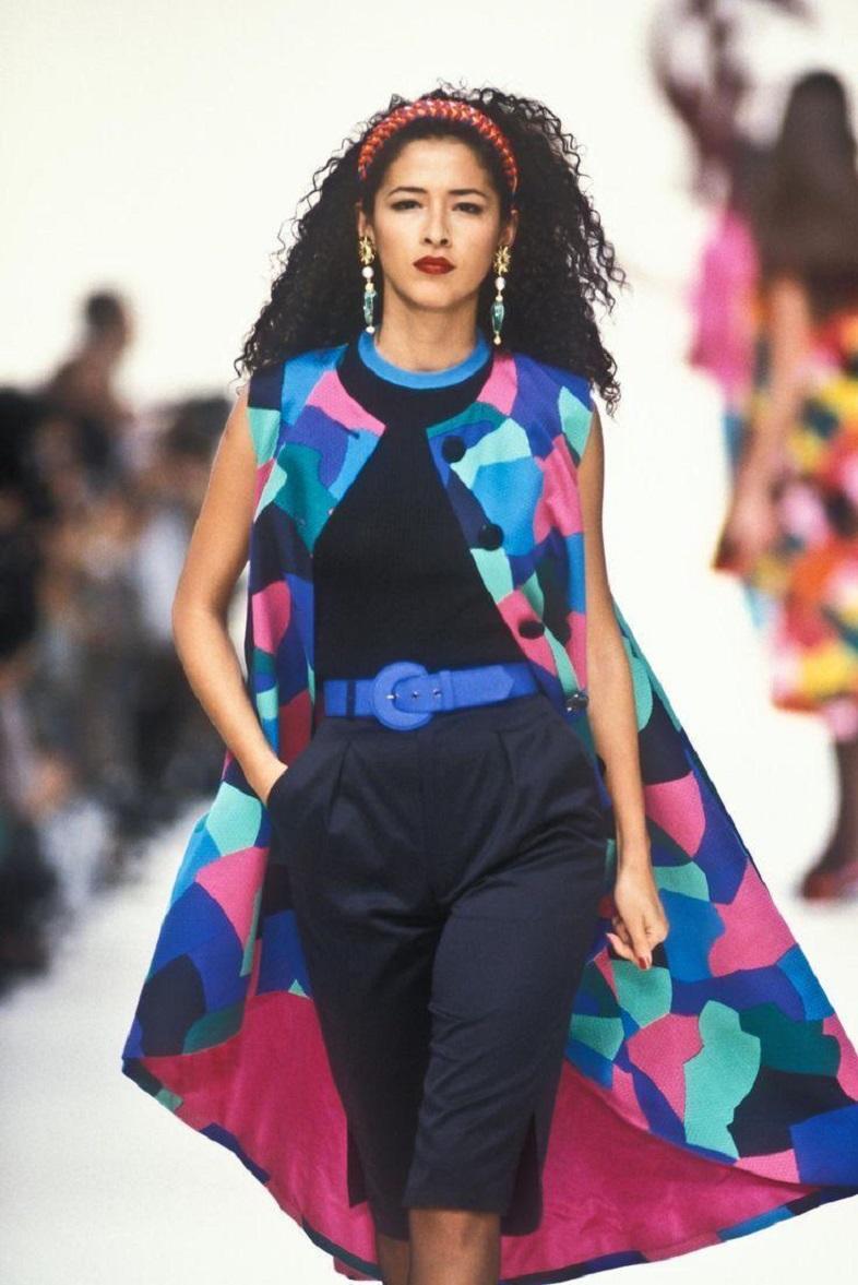 Yves Saint Laurent Asymmetrisches bedrucktes Baumwollkleid Frühjahr, 1992 im Angebot 3